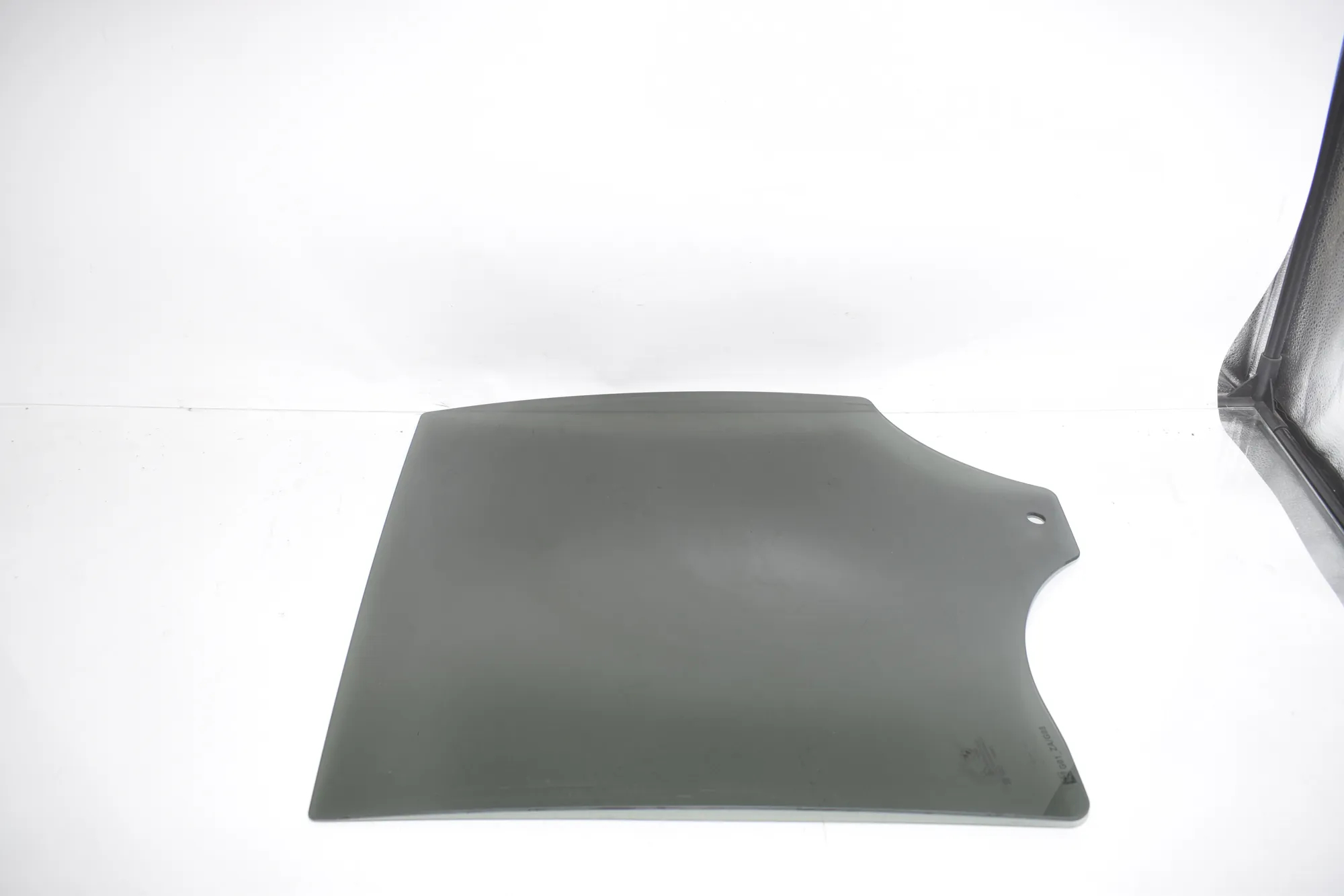 Rear Left Door Window · BMW iX3 (G08) BMW iX3 (G08) Electric (286 HP) 2020 – 3