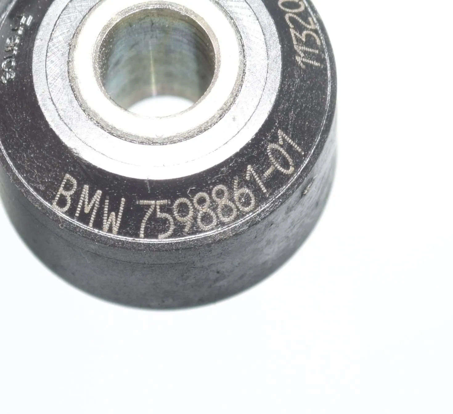 Engine Knock Sensor – OEM 7598861 · BMW 5 Gran Turismo (F07) BMW 5 Gran Turismo (F07) 550 i 2011 – 5