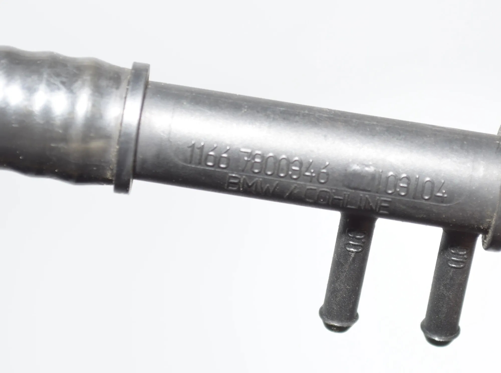 Vacuum Tube – OEM 11667800346 · BMW 7 (F01, F02) BMW 7 (F01, F02) 730 d 2009 – 5