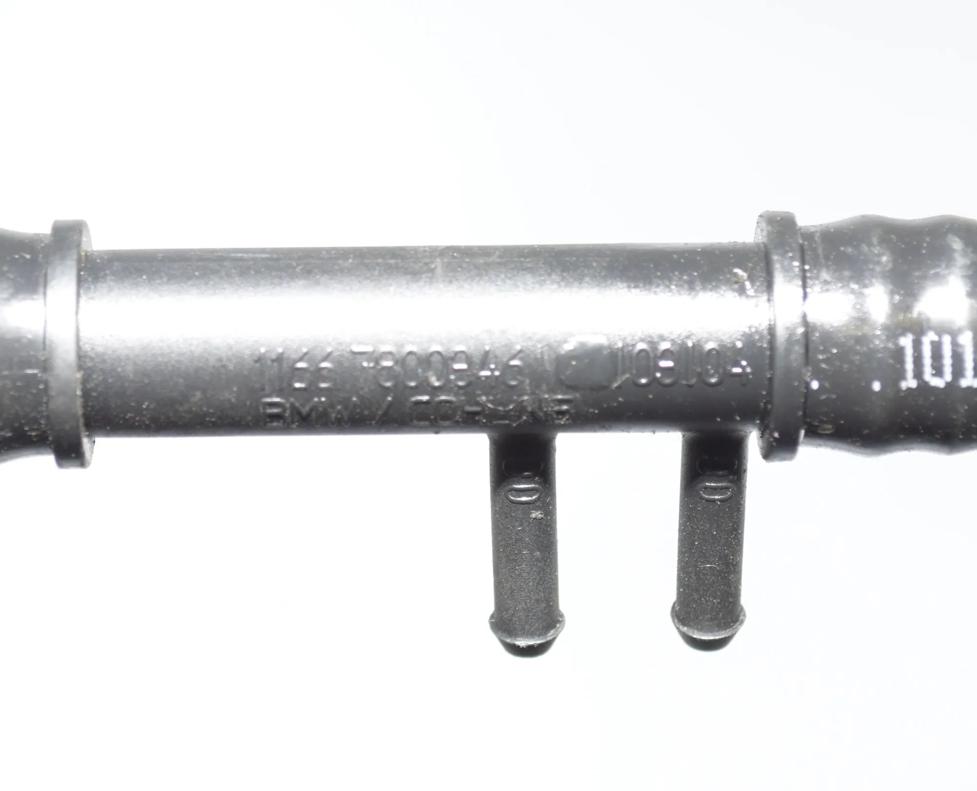 Vacuum Tube – OEM 11667800346 · BMW 7 (F01, F02) BMW 7 (F01, F02) 730 d 2009 – 5