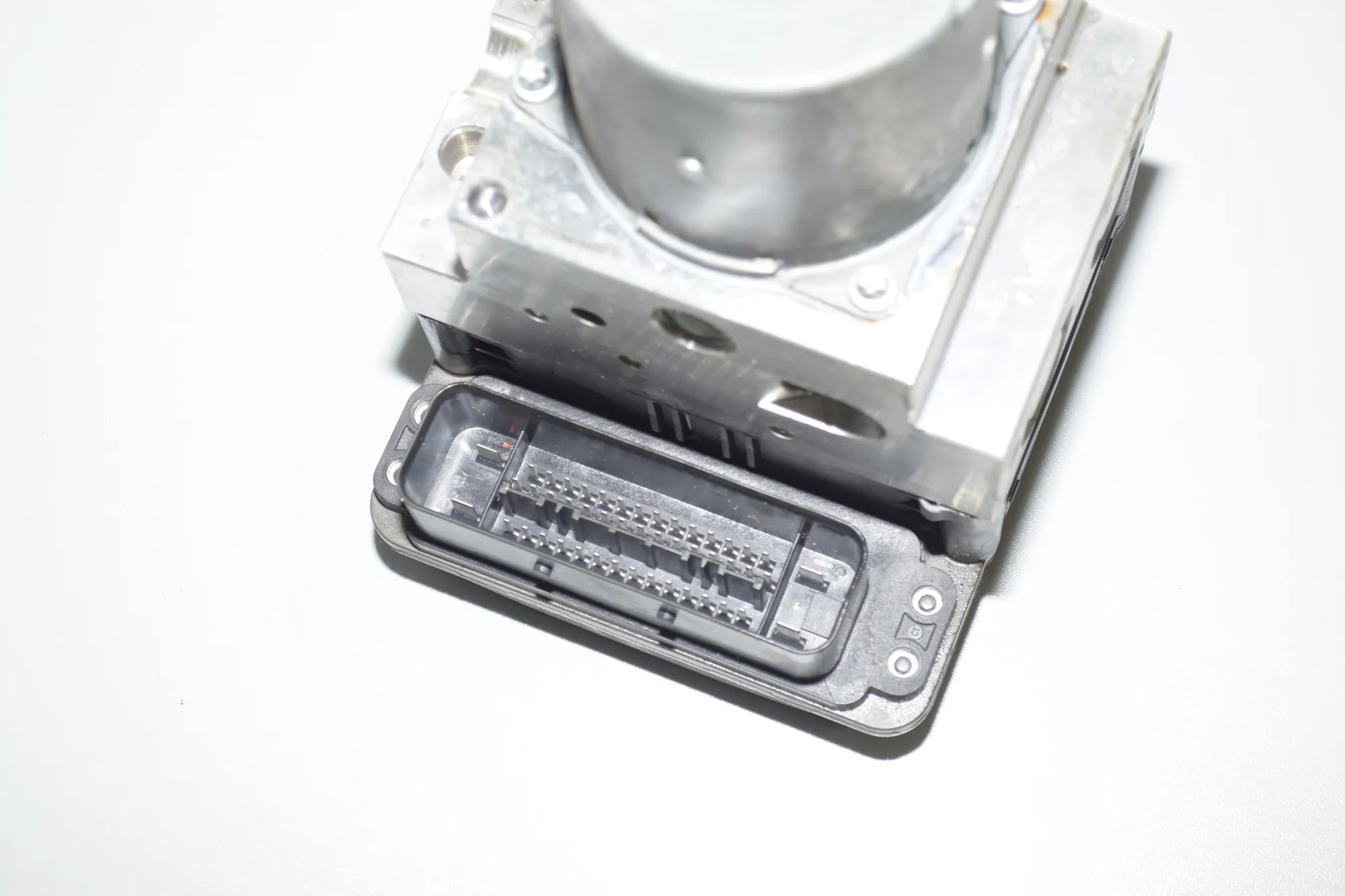 ABS Pump – OEM 0265250507 · BMW 5 (F10) 525 d 2011 – 5