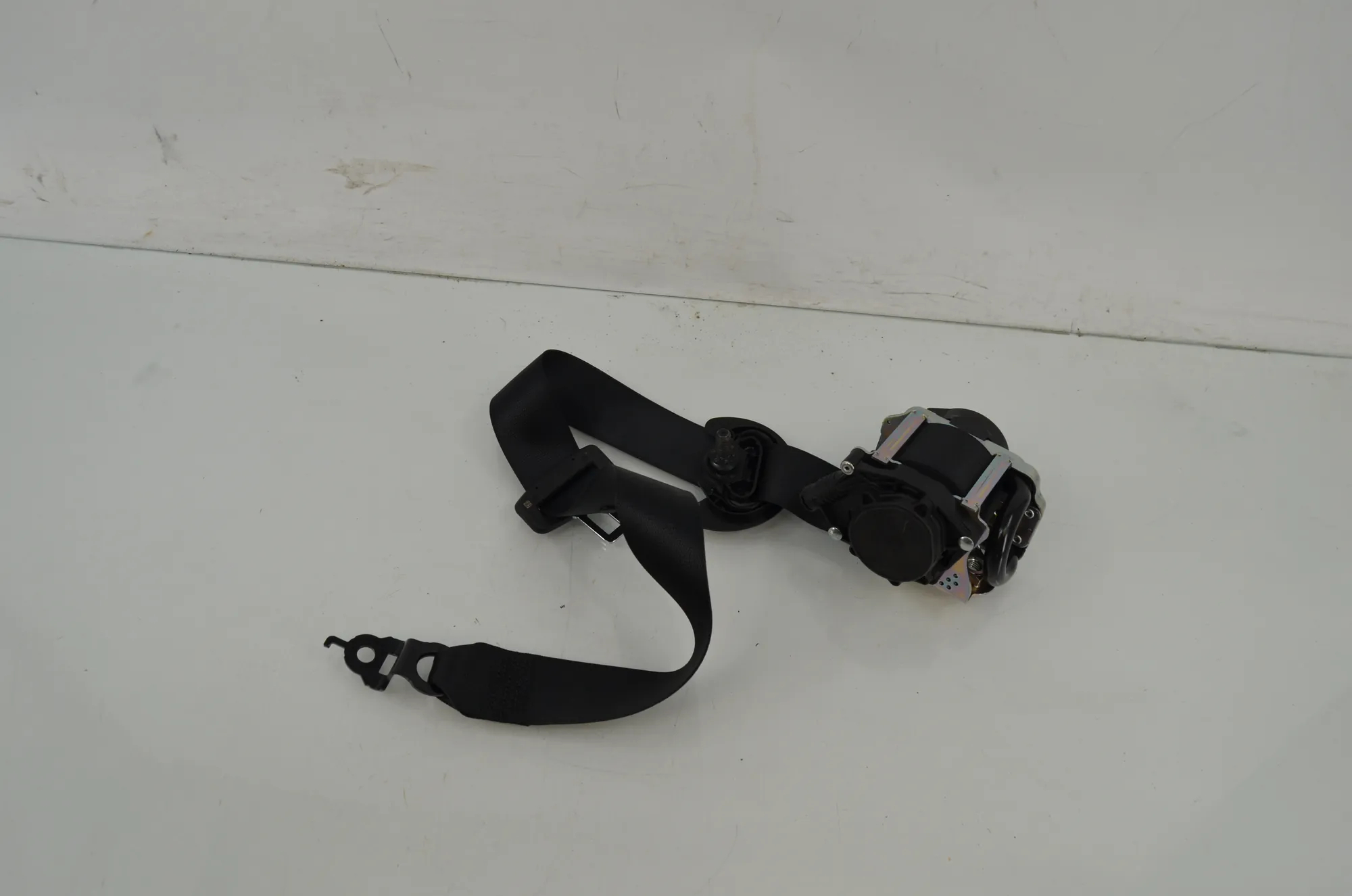 Front Right Seatbelt – OEM 6959458 · BMW X1 (U11) BMW X1 (U11) BMW X1 (U11) IX1 2023 – 2