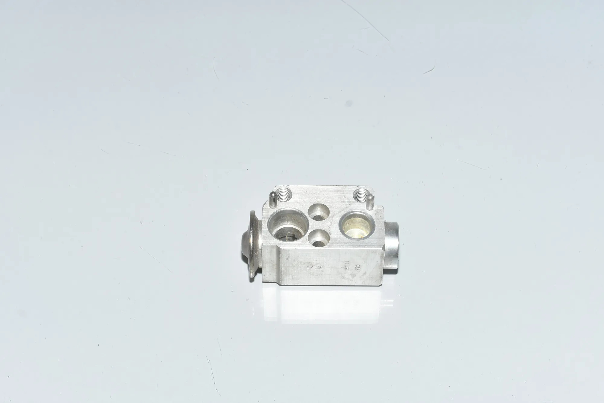 A/C Conditioner Expansion Valve – OEM 64119182512 · BMW 3 (E90) BMW 3 (E90) 320 d 2010 – 3