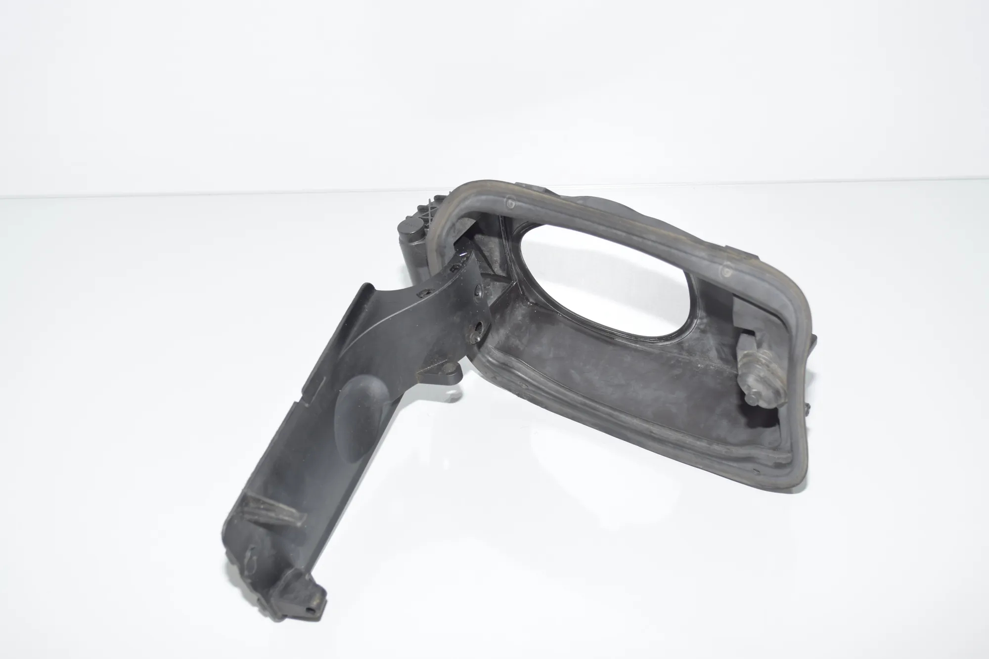 Fuel Tank Flap Cap – OEM 7218336 · BMW 5 (F10) 525 d 2011 – 2