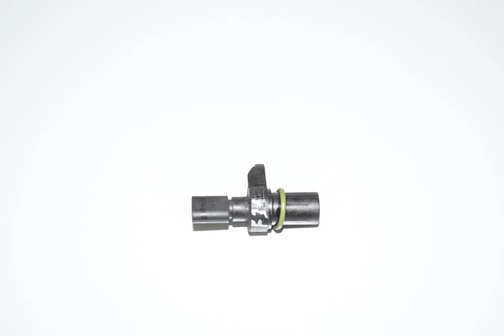 Camshaft Position Sensor – OEM 13627803093 · BMW 3 Touring (F31) 330 d xDrive 2013 – 4