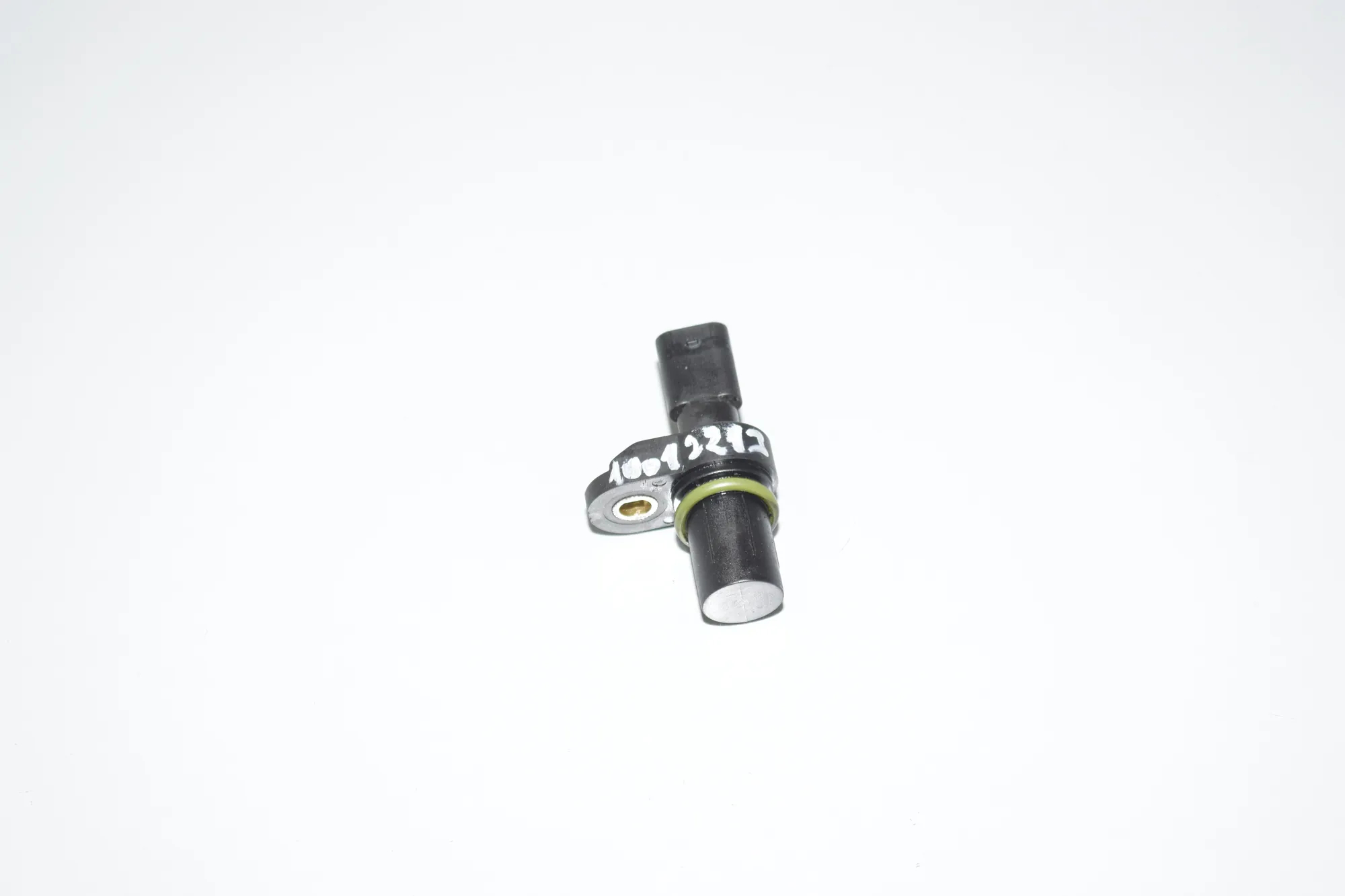 Camshaft Position Sensor – OEM 13627803093 · BMW 3 Touring (F31) 330 d xDrive 2013 – 2
