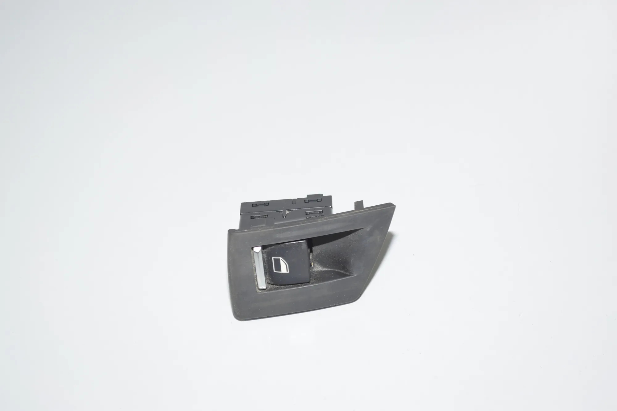 Front Right Door Window Switch – OEM 9163527 · BMW 5 (F10) 525 d 2011 – 2