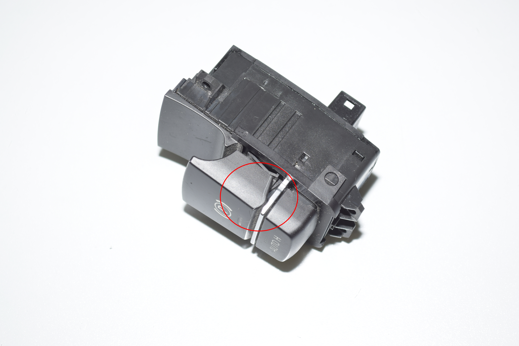 Handbrake Button – OEM 9217594 · BMW 5 (F10) 525 d 2011 – 3