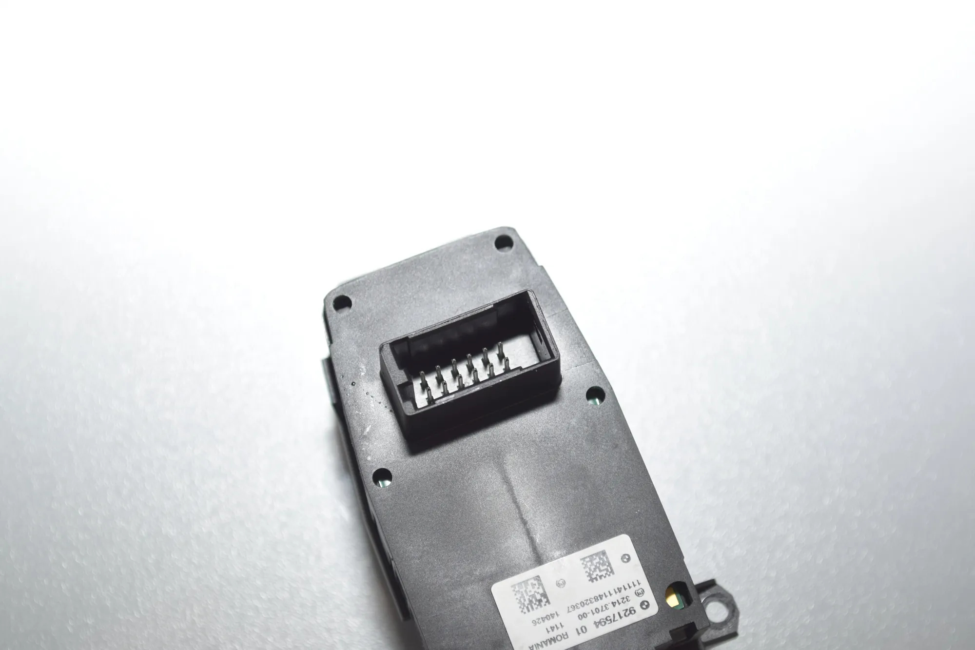 Handbrake Button – OEM 9217594 · BMW 5 (F10) 525 d 2011 – 8