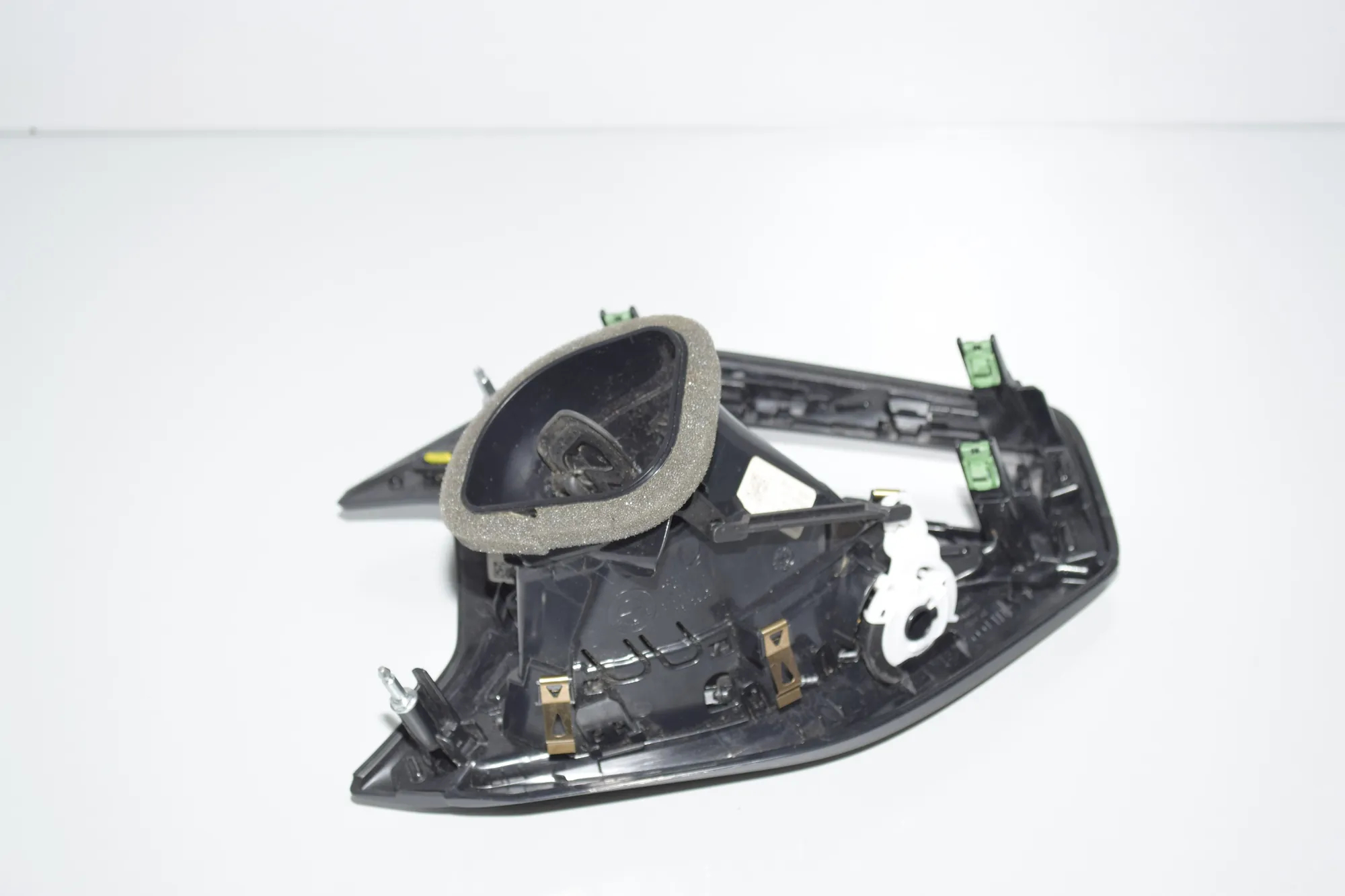 Dashboard Air Vents – OEM 64226823190 · BMW 2 Gran Coupe (F44) BMW 2 Gran Coupe (F44) 228i xDrive 2019 – 3