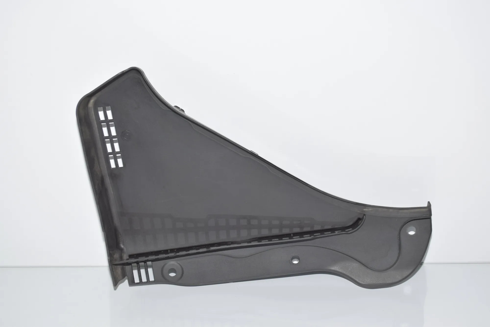 Front Wiper Cowl Trim – OEM 7216977 · BMW 5 (F10) 525 d 2011
