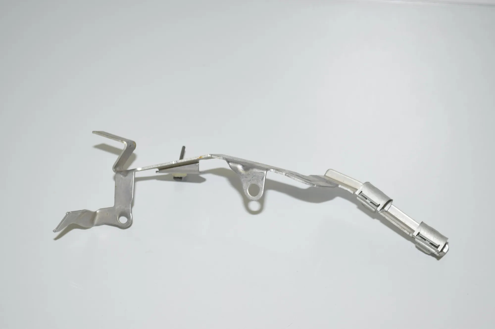 Bracket – OEM 13628570736 · BMW 3 (F30, F80) BMW 3 (F30, F80) 316 d 2014 – 4