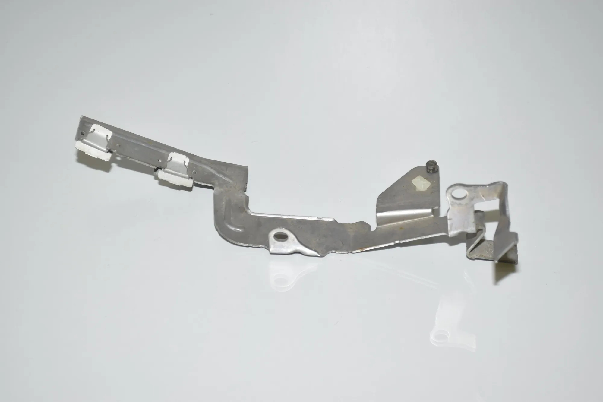 Bracket – OEM 13628570736 · BMW 3 (F30, F80) BMW 3 (F30, F80) 316 d 2014 – 2