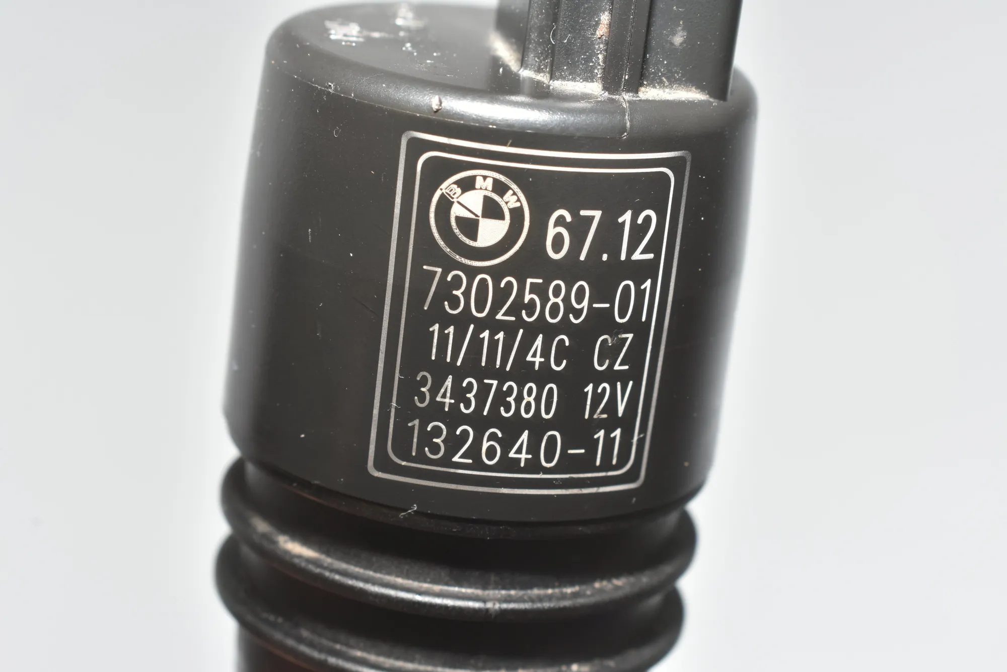 Washer Tank Motor – OEM 67127302589 · BMW 1 (E81) 123 d 2011 – 4