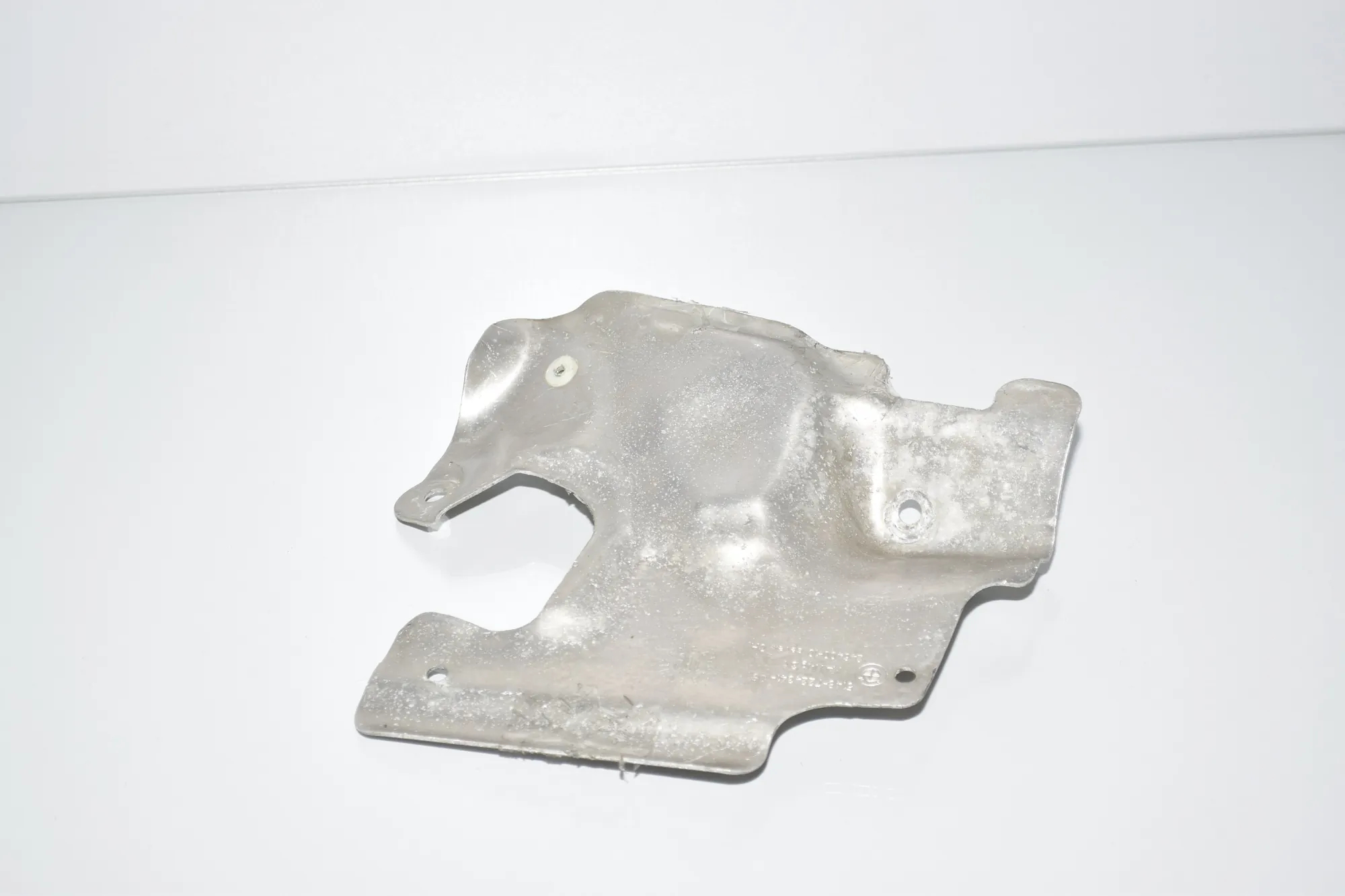 Heat Protection – OEM 51487224341 · BMW 7 (F01, F02) BMW 7 (F01, F02) 730 d 2008 – 2
