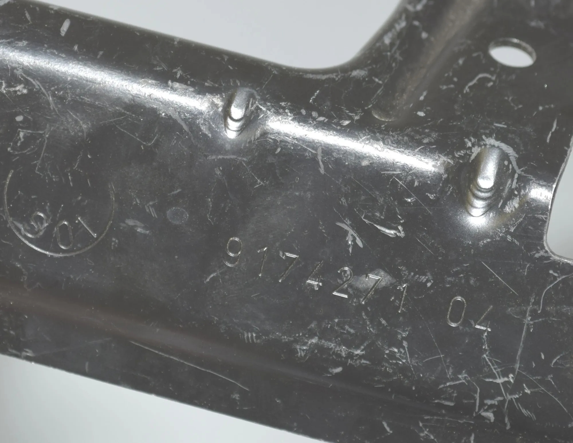 Bracket – OEM 65159174271 · BMW 5 (F10) BMW 5 (F10) 520 d 2010 – 5