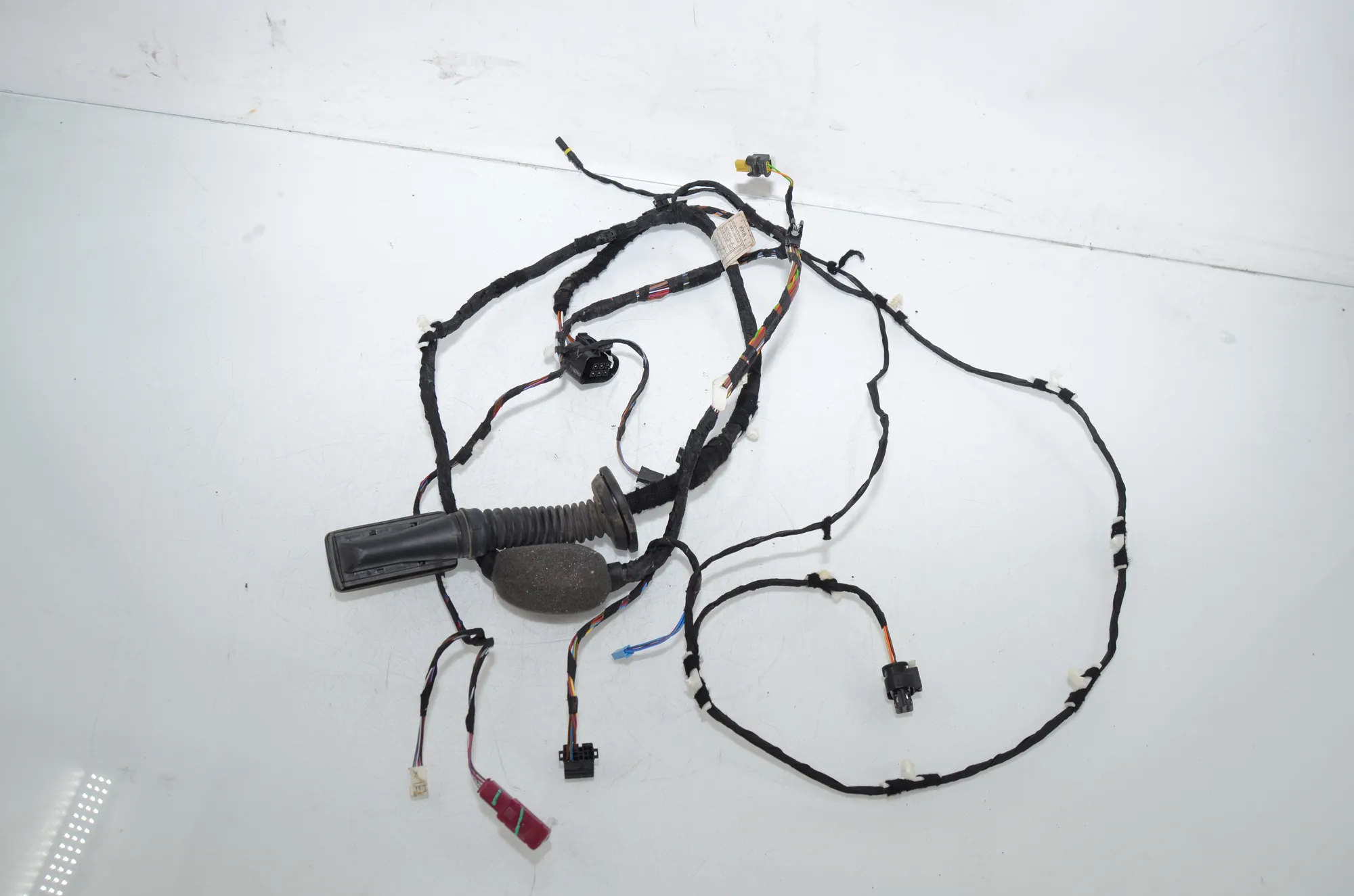 Rear Left Door Wiring – OEM 5A48E68 · BMW iX3 (G08) BMW iX3 (G08) Electric (286 HP) 2022 – 2