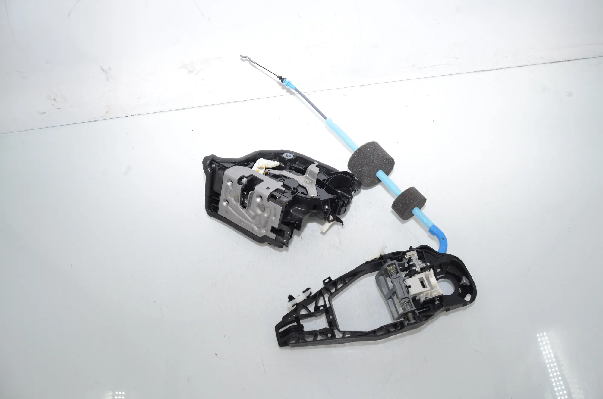 Rear Left Door Lock – OEM 9482721 · BMW iX3 (G08) BMW iX3 (G08) Electric (286 HP) 2022