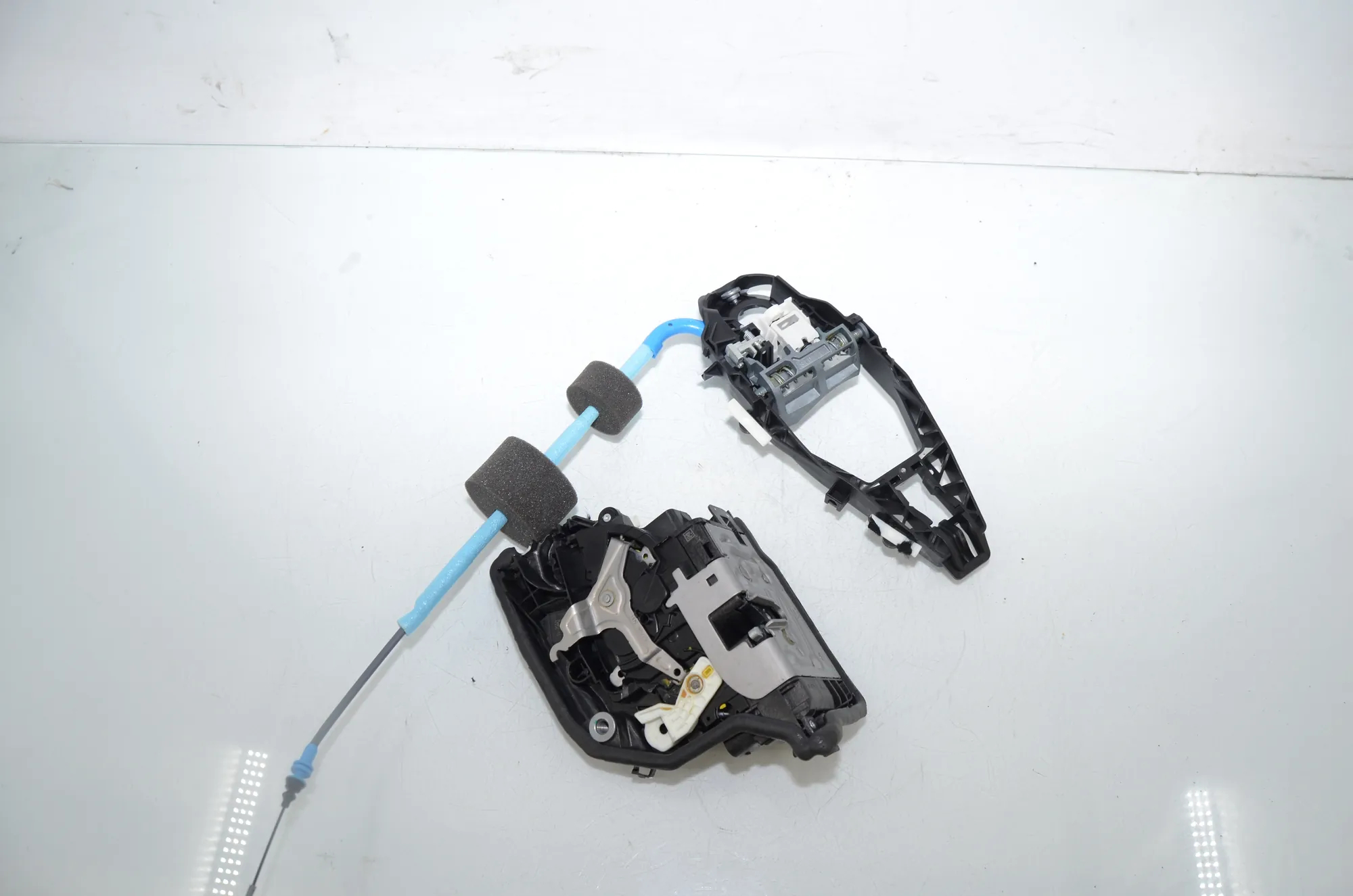 Rear Left Door Lock – OEM 9482721 · BMW iX3 (G08) BMW iX3 (G08) Electric (286 HP) 2022 – 2