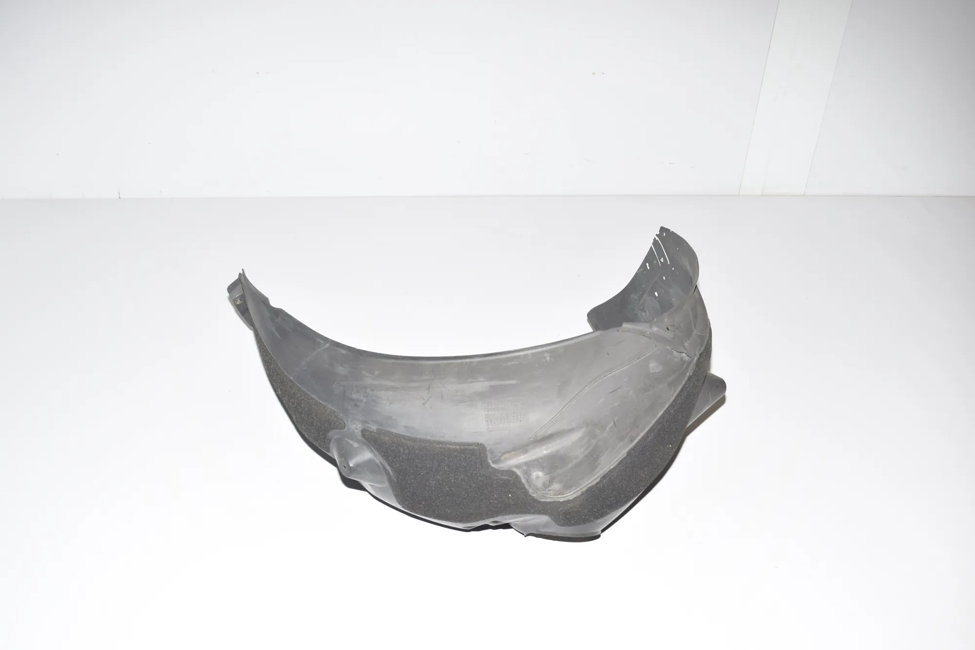 Rear Right Arch Liner – OEM 51717033752 · BMW 5 (E60) BMW 5 (E60) 520 d 2005 – 3