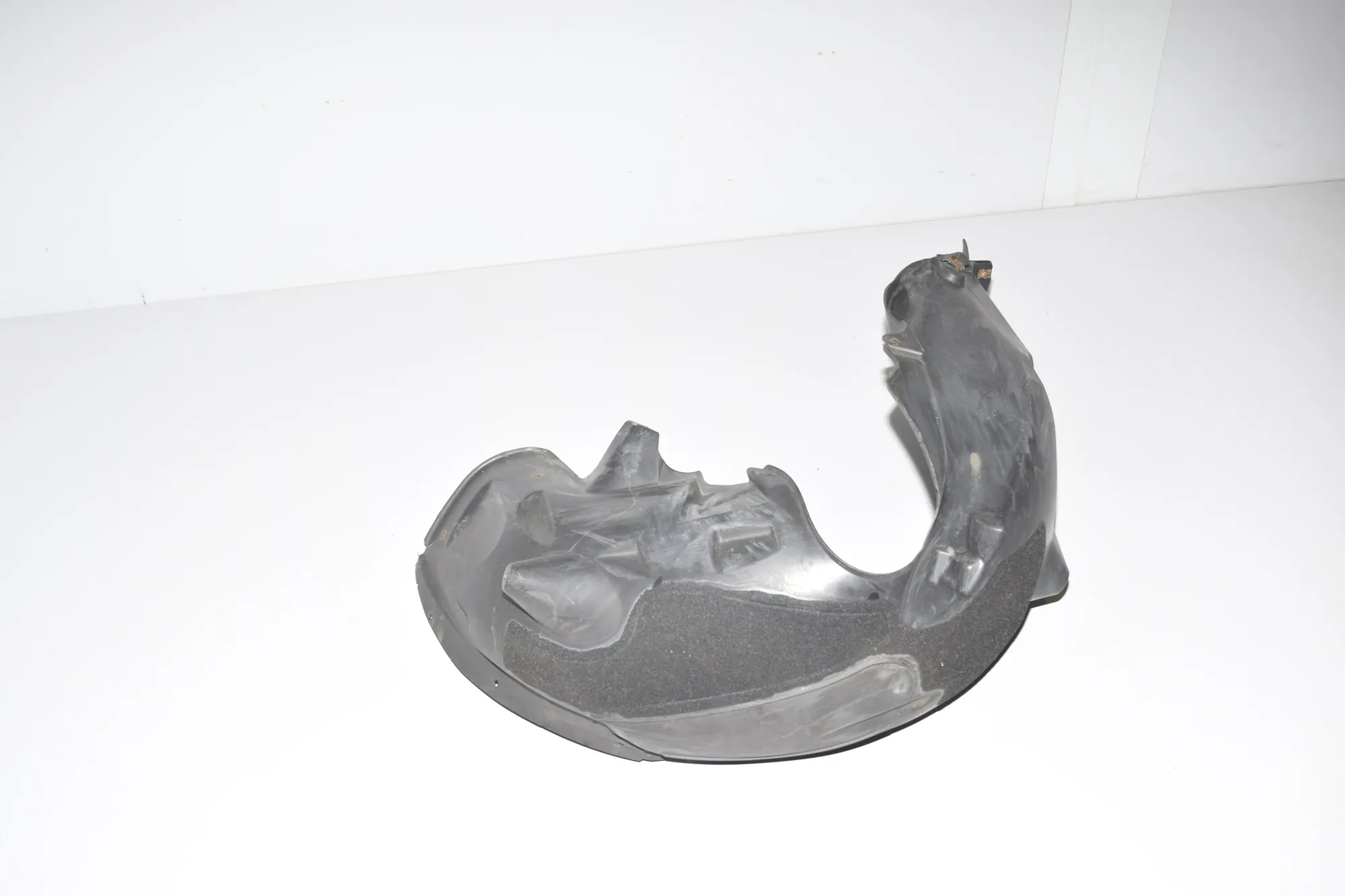 Rear Right Arch Liner – OEM 51717033752 · BMW 5 (E60) BMW 5 (E60) 520 d 2005 – 4