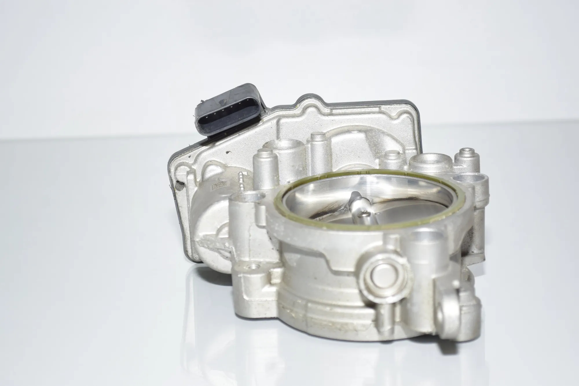 Throttle Body – OEM 8623324 · BMW 4 Gran Coupe (F36) 440 i xDrive 2016 – 4