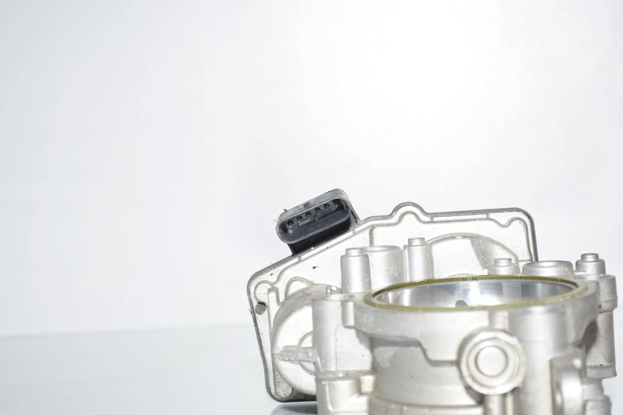 Throttle Body – OEM 8623324 · BMW 4 Gran Coupe (F36) 440 i xDrive 2016 – 5