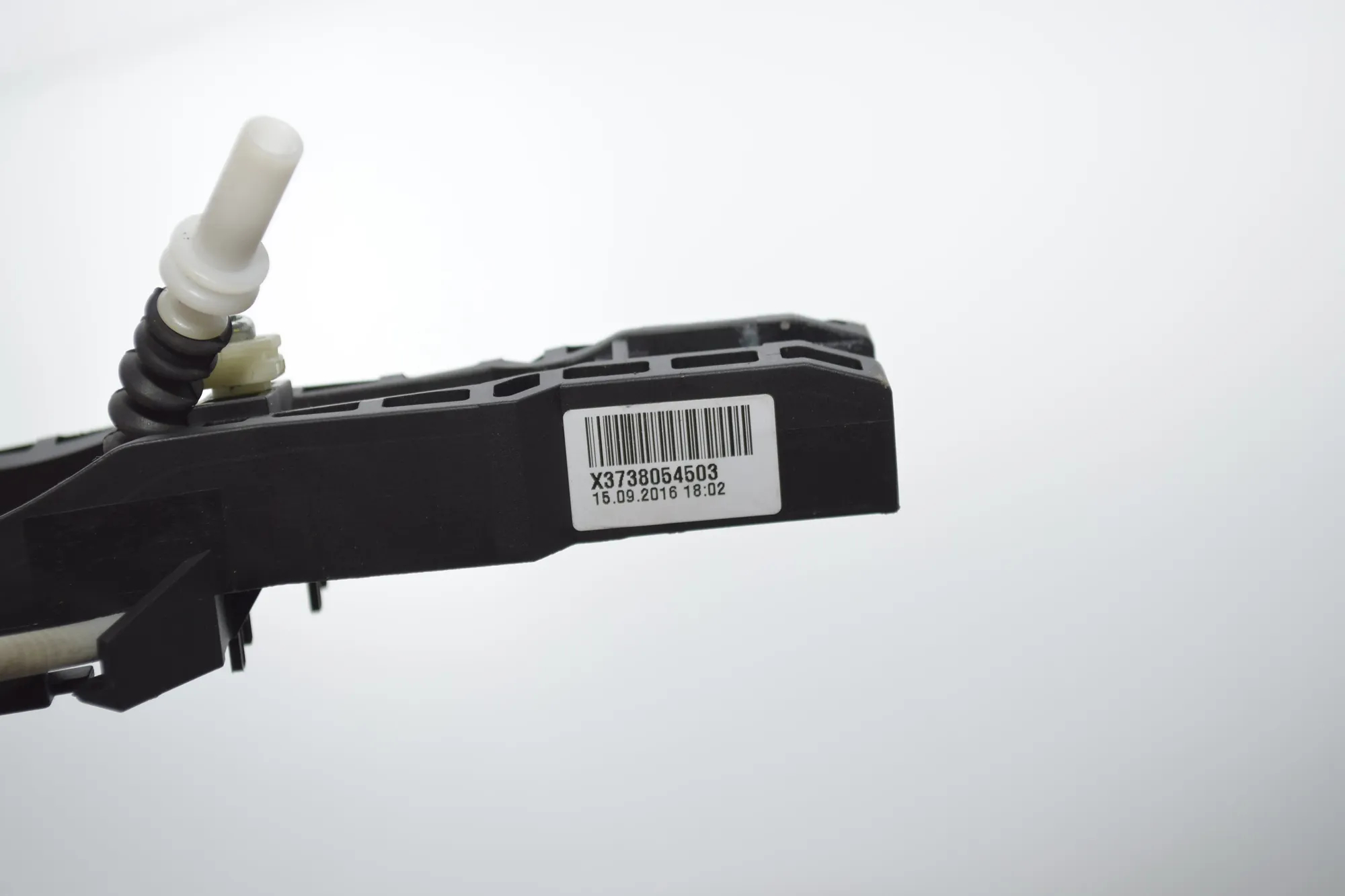Rear Left Door Interior Handle Frame – OEM 7380545 · BMW 4 Gran Coupe (F36) 440 i xDrive 2016 – 5
