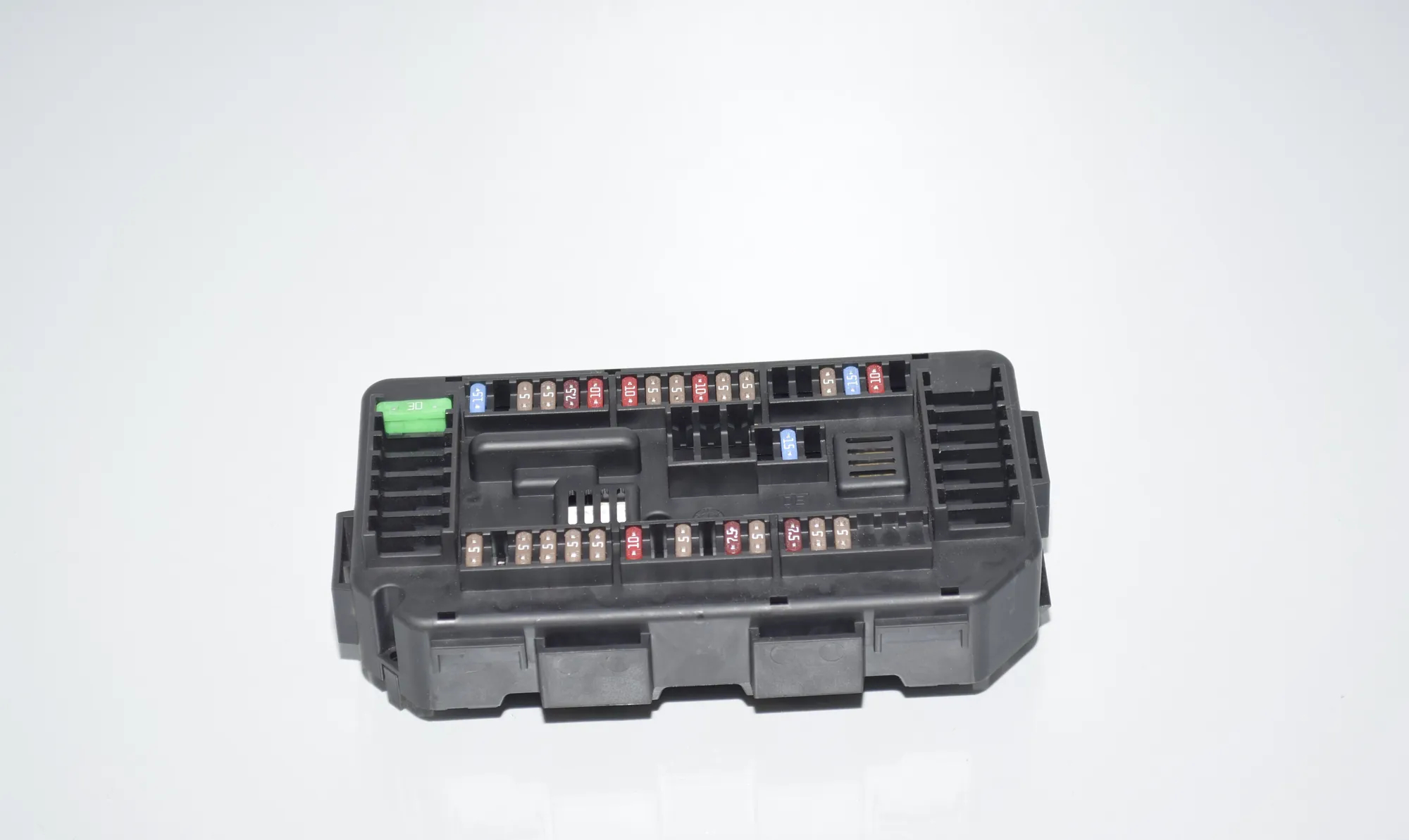 Fuse Box – OEM 9389068 · BMW 4 Gran Coupe (F36) 440 i xDrive 2016 – 2
