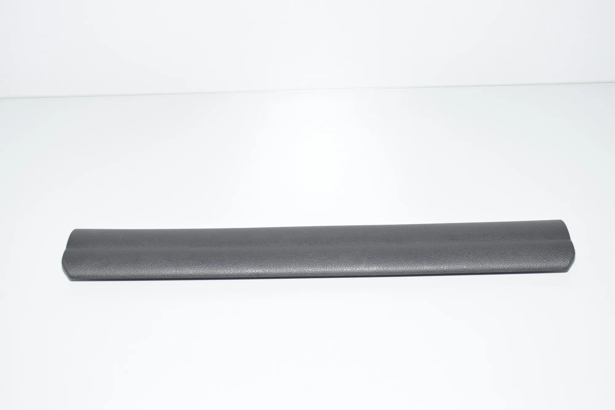 Front Left Interior Step Trim – OEM 7334212 · BMW 4 Gran Coupe (F36) 440 i xDrive 2016 – 2
