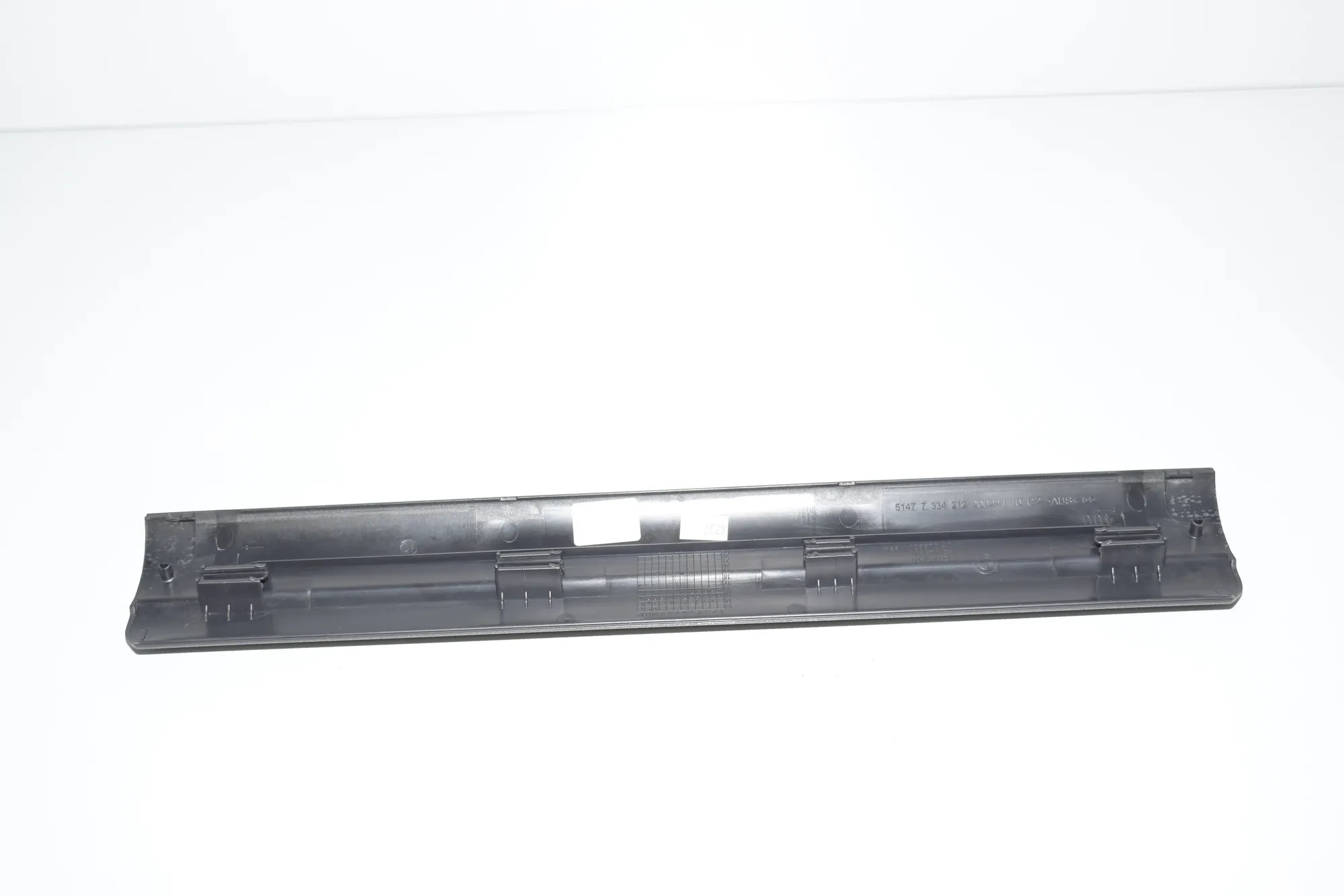 Front Left Interior Step Trim – OEM 7334212 · BMW 4 Gran Coupe (F36) 440 i xDrive 2016 – 4