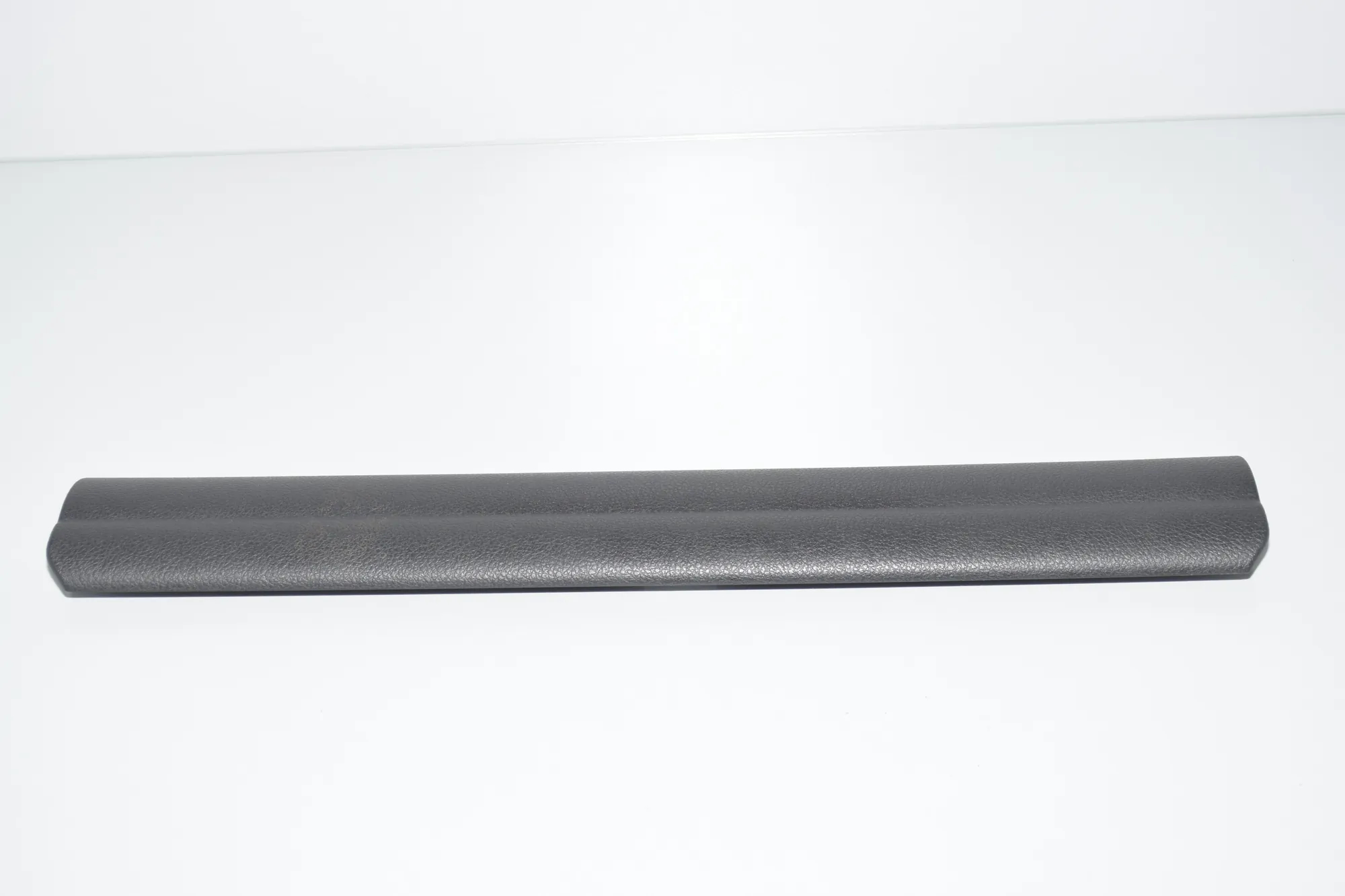 Front Right Interior Step Trim – OEM 7334212 · BMW 4 Gran Coupe (F36) 440 i xDrive 2016 – 2