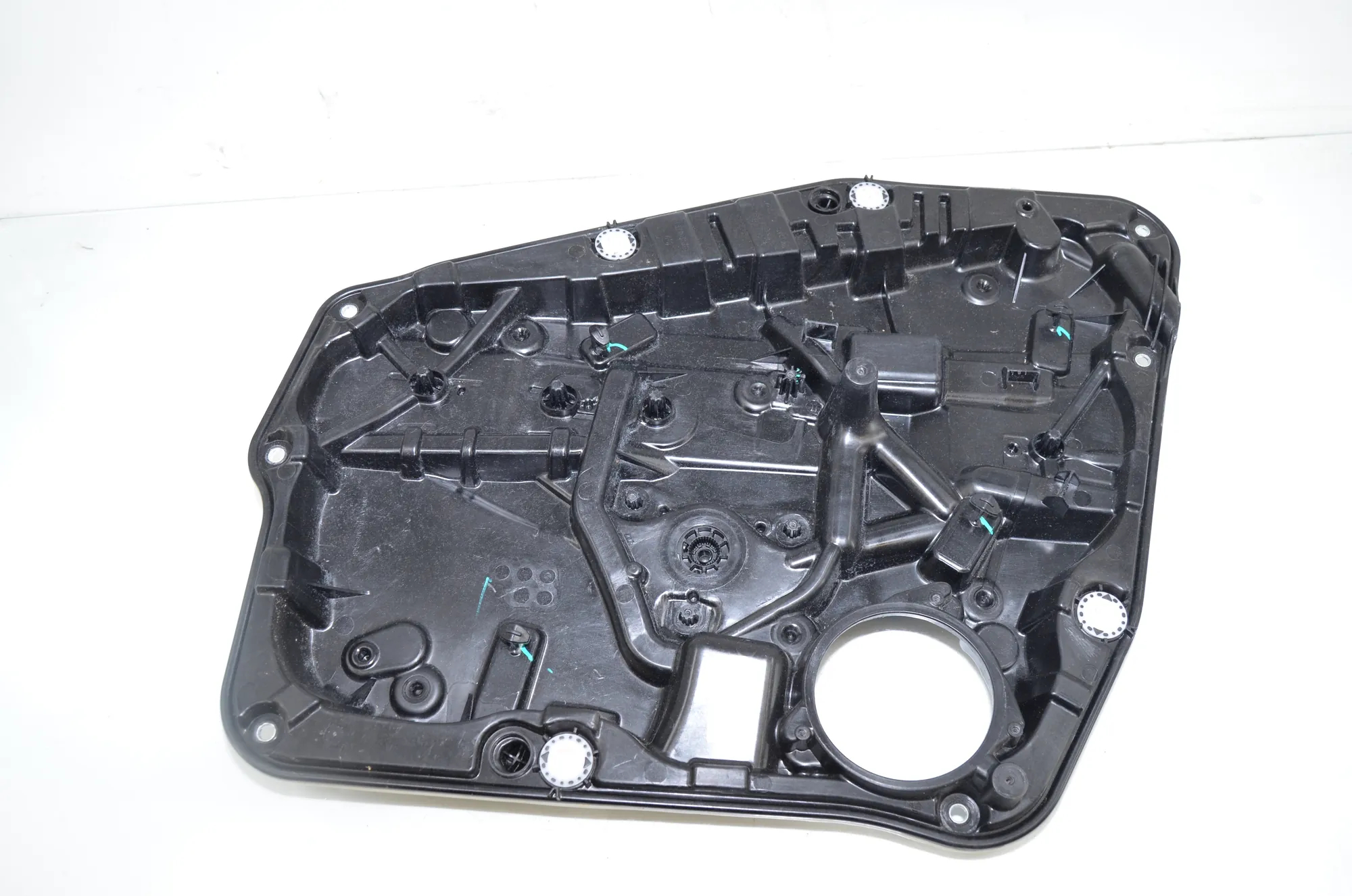 Rear Left Door Window Regulator – OEM 7486431 · BMW iX3 (G08) BMW iX3 (G08) Electric (286 HP) 2022