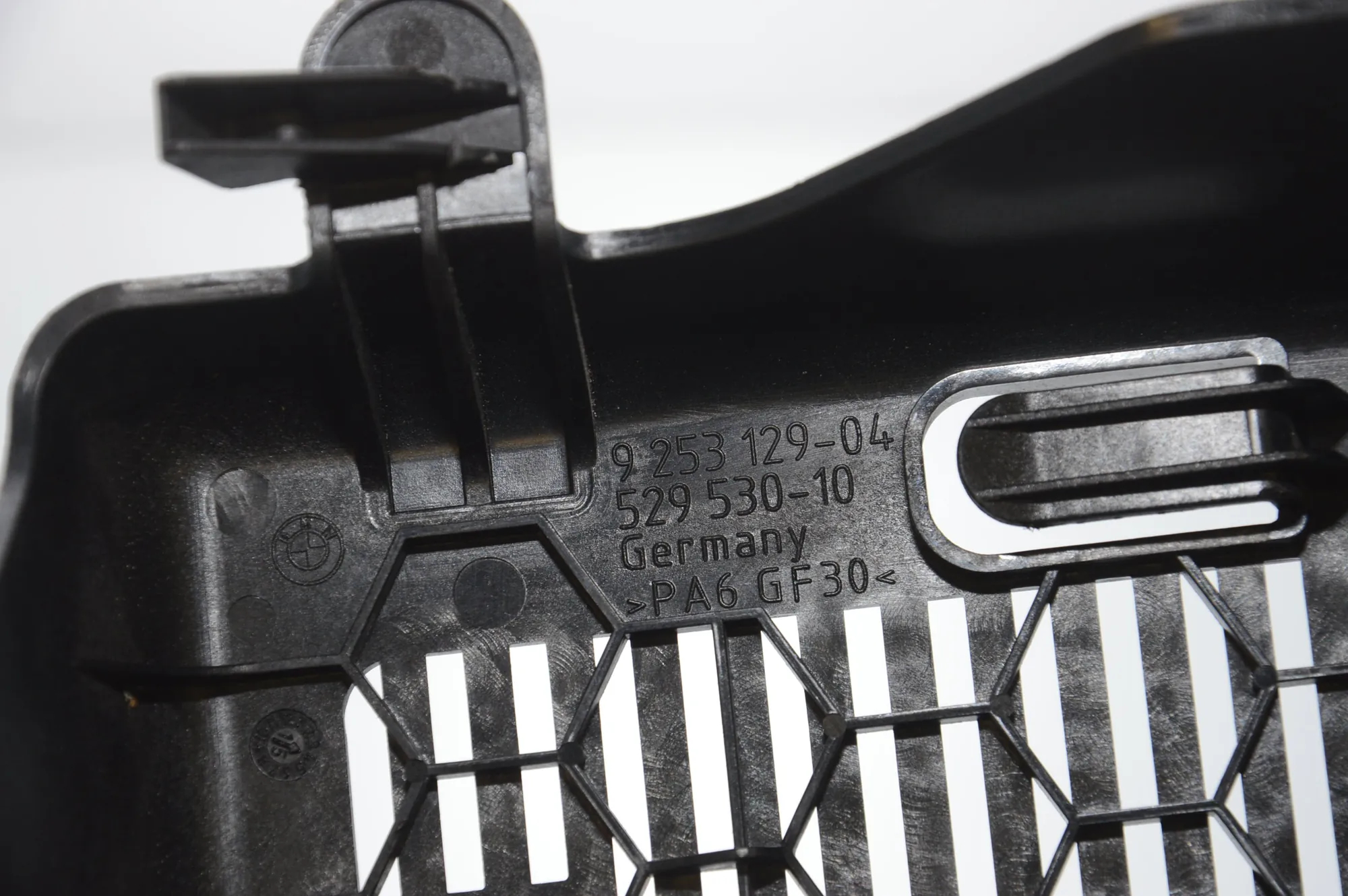 Other Body Parts – OEM 9253129 · BMW 6 Gran Coupe (F06) 640 d xDrive 2015 – 5