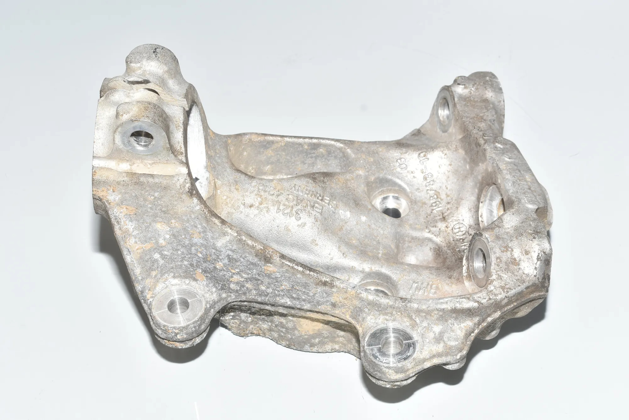 Front Left Wheel Hub – OEM 31216792287 · BMW 3 Touring (F31) 320 d 2017 – 3