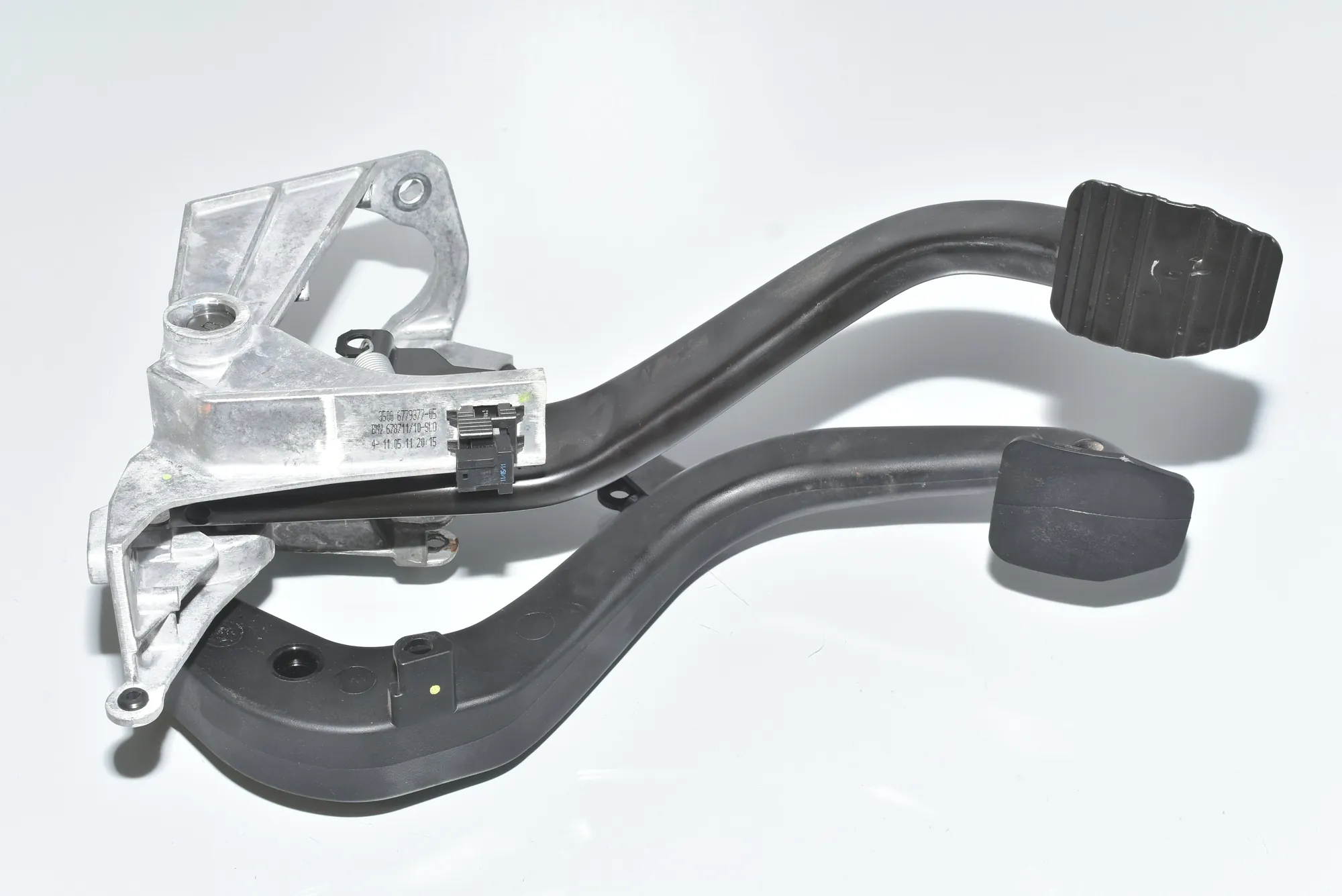 Brake Pedal – OEM 35316761310 · BMW 1 (E81) 123 d 2011 – 2