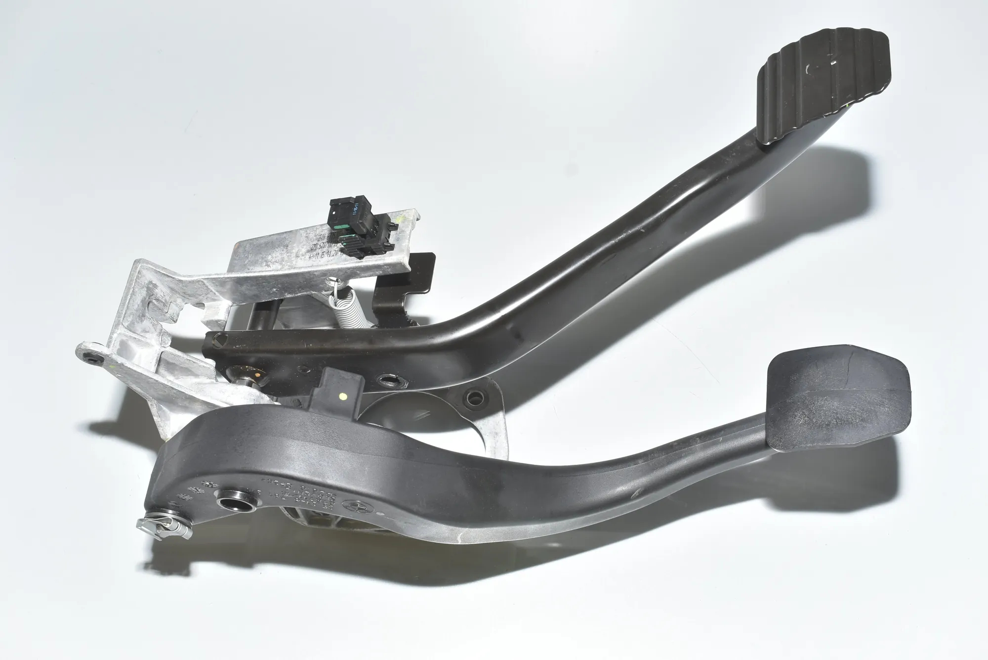 Brake Pedal – OEM 35316761310 · BMW 1 (E81) 123 d 2011 – 3