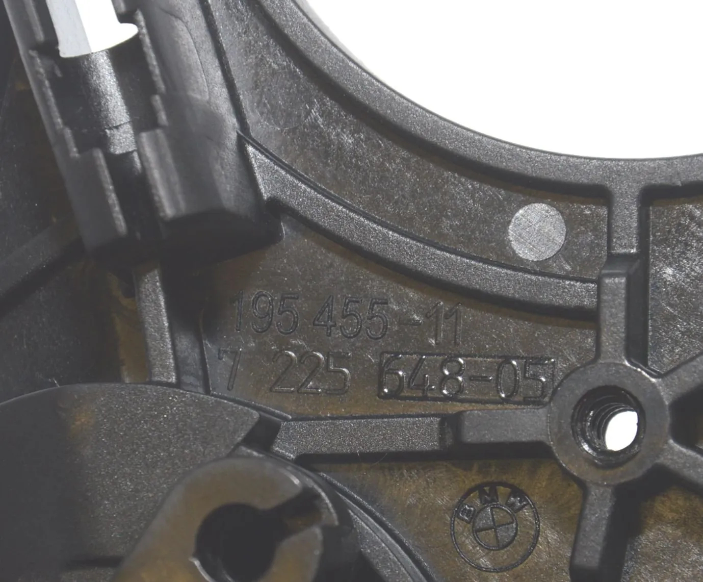 Bracket – OEM 7225648 · BMW 6 Gran Coupe (F06) 640 d xDrive 2015 – 5