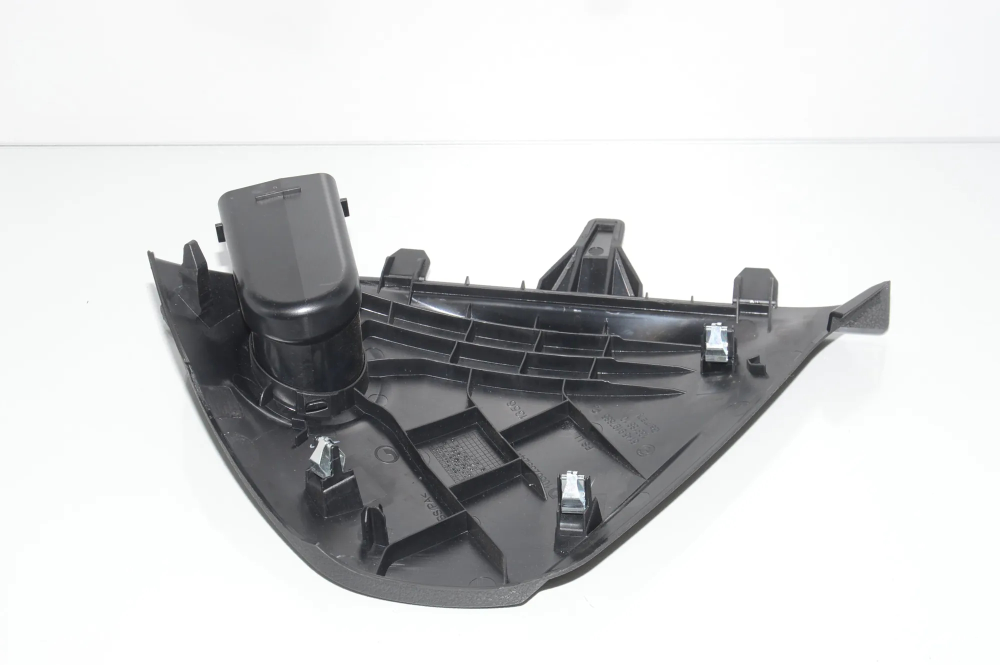 Dashboard Side Trim – OEM 9197885 · BMW 6 Gran Coupe (F06) 640 d xDrive 2015 – 5