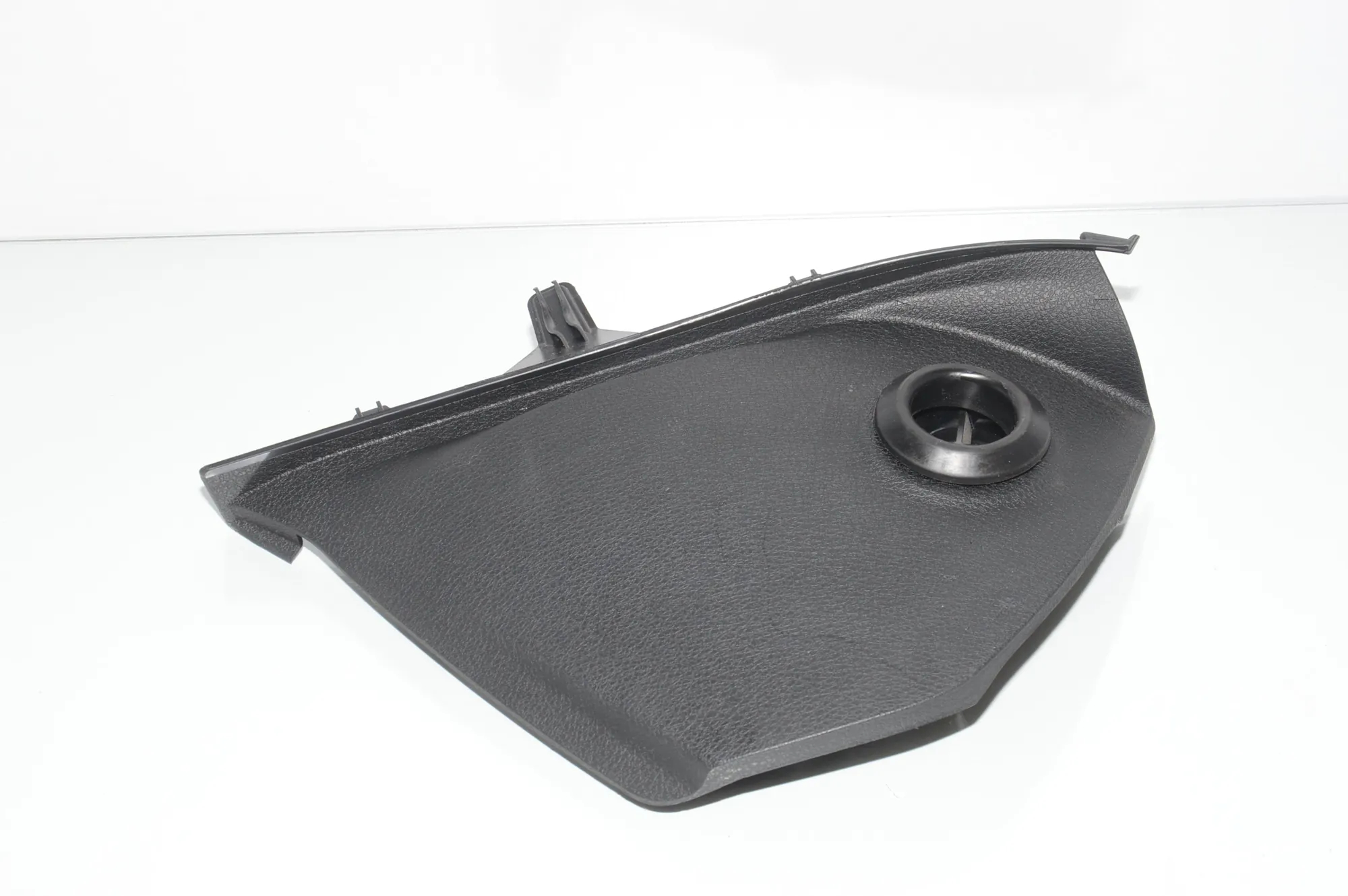 Dashboard Side Trim – OEM 9197885 · BMW 6 Gran Coupe (F06) 640 d xDrive 2015 – 2