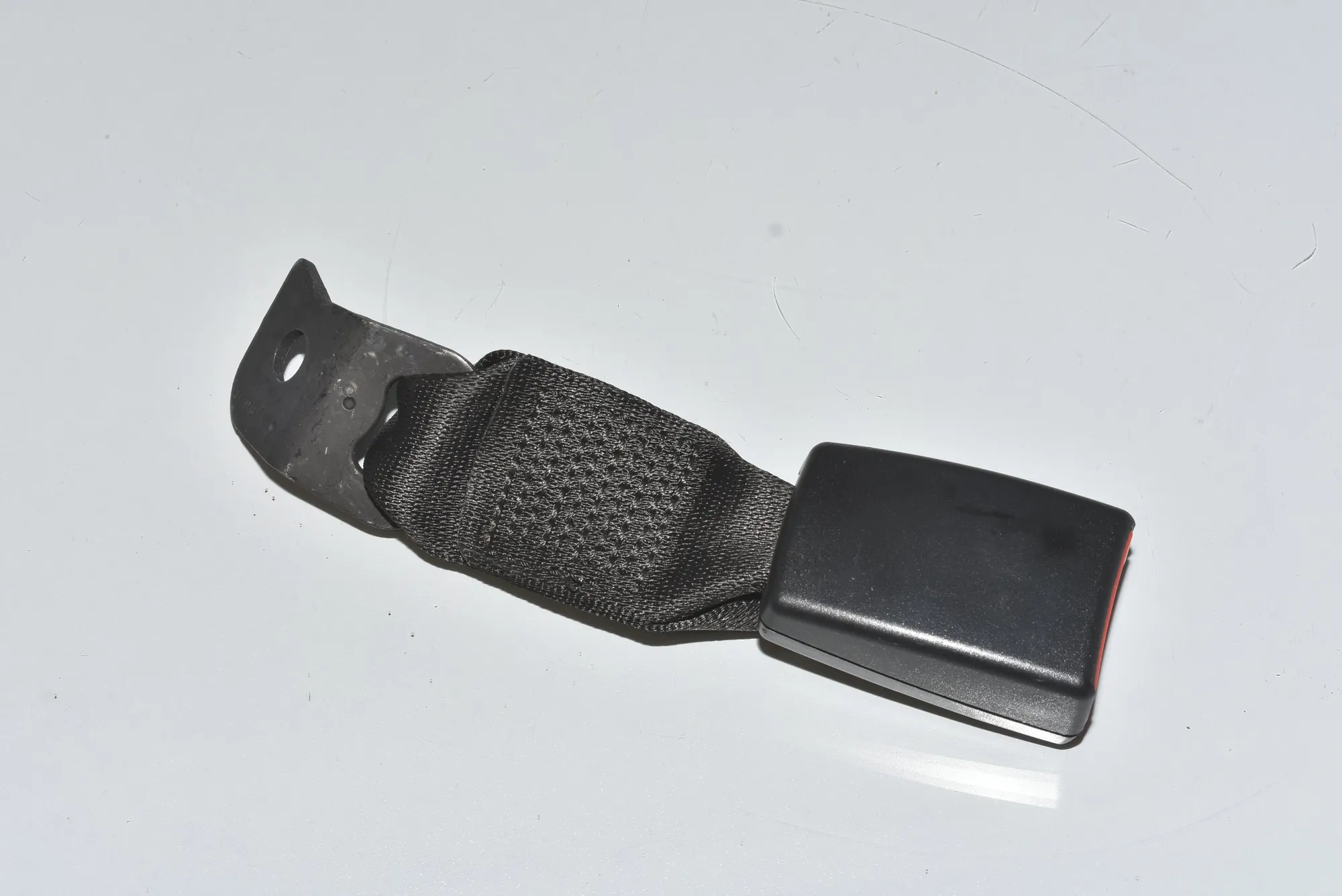 Rear Left Seat Buckle – OEM 72119117261 · BMW 1 (E81) 123 d 2011 – 3