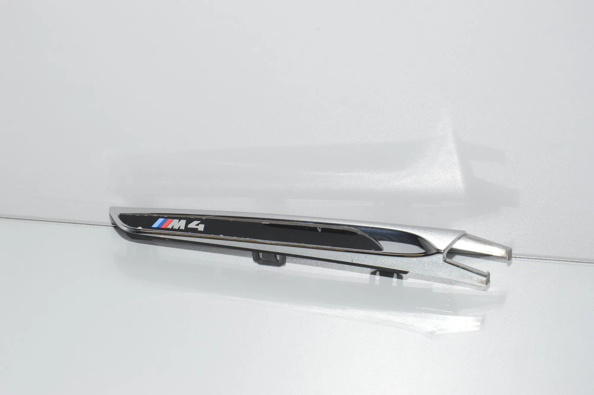 Front Right Fender Molding – OEM 51138055334 · BMW 4 Cabrio (F33, F83) BMW 4 Cabrio (F33, F83) M4 2015