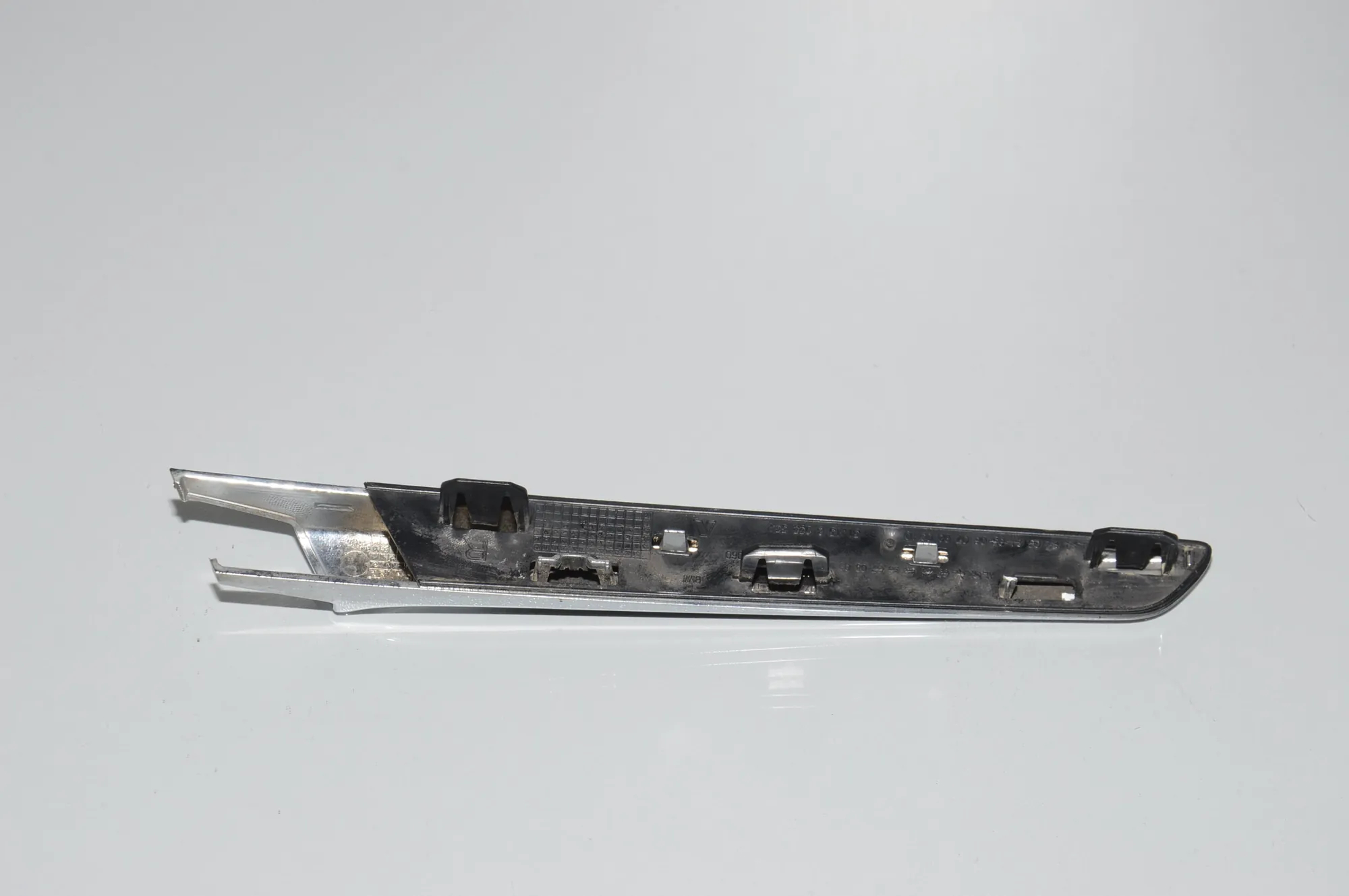 Front Right Fender Molding – OEM 51138055334 · BMW 4 Cabrio (F33, F83) BMW 4 Cabrio (F33, F83) M4 2015 – 4