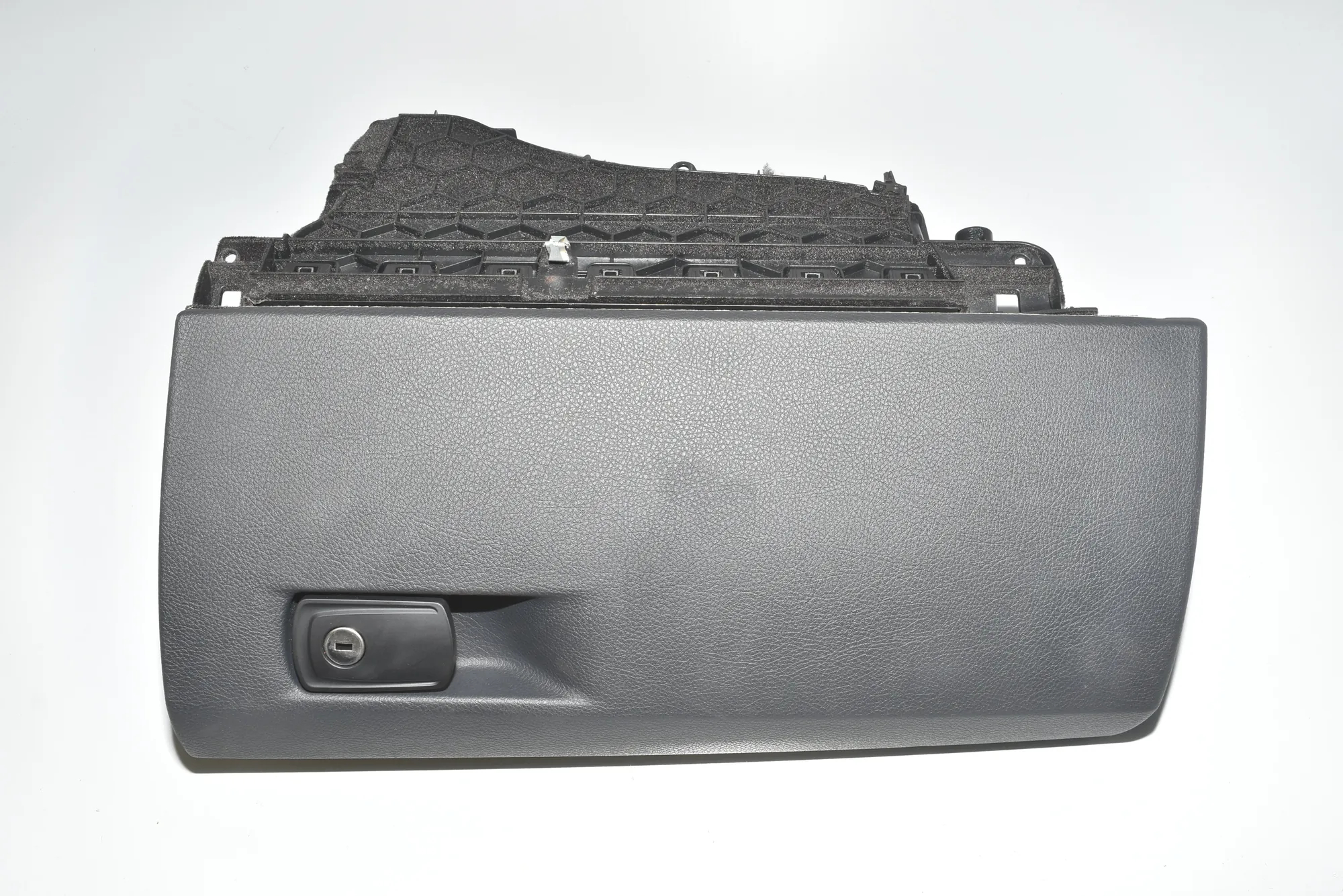 Glove Compartment – OEM 51169228284 · BMW 3 (F30, F80) 320 d Efficient Dynamics 2012