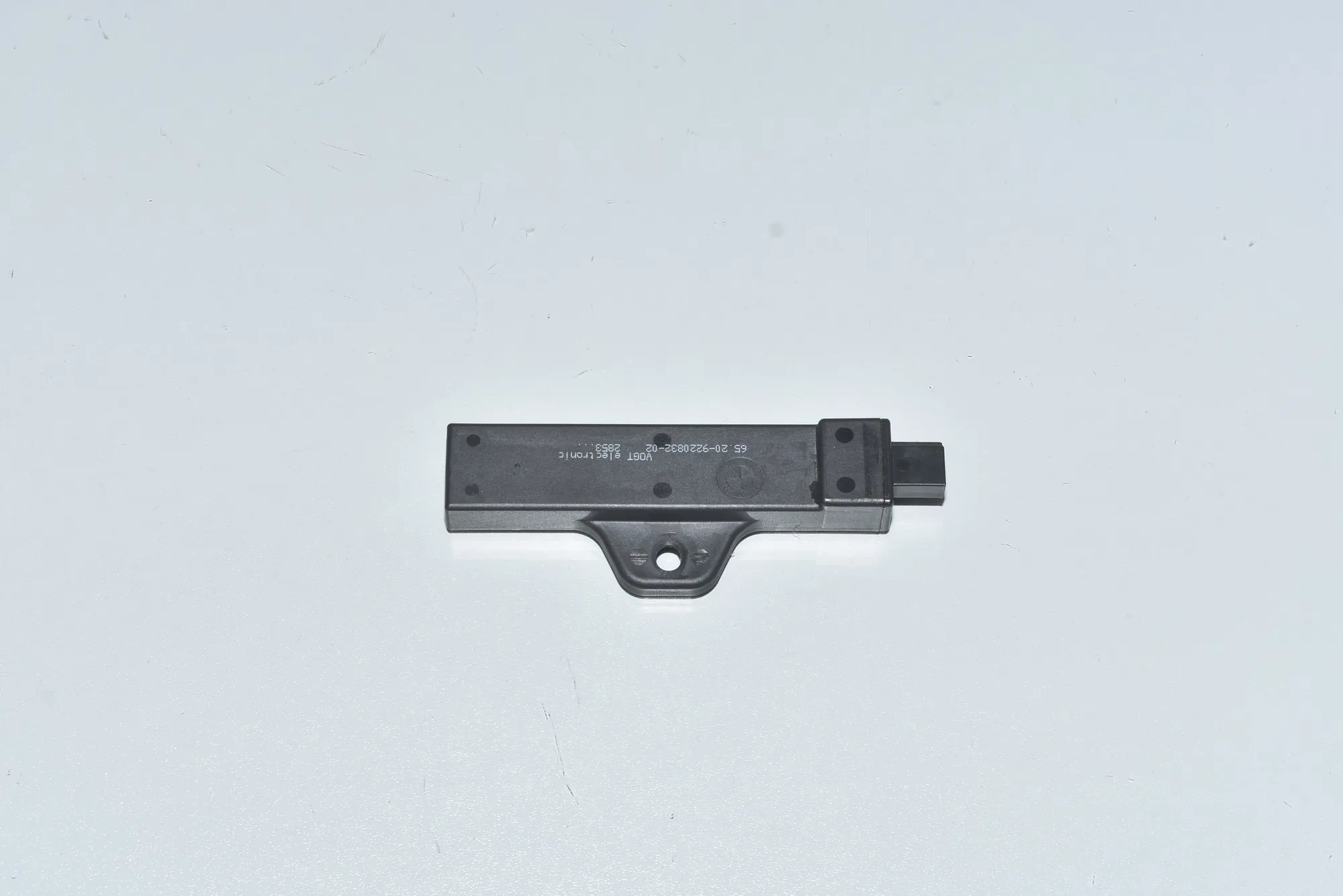 Antenna – OEM 65209220832 · BMW 4 Cabrio (F33, F83) BMW 4 Cabrio (F33, F83) M4 2015 – 2