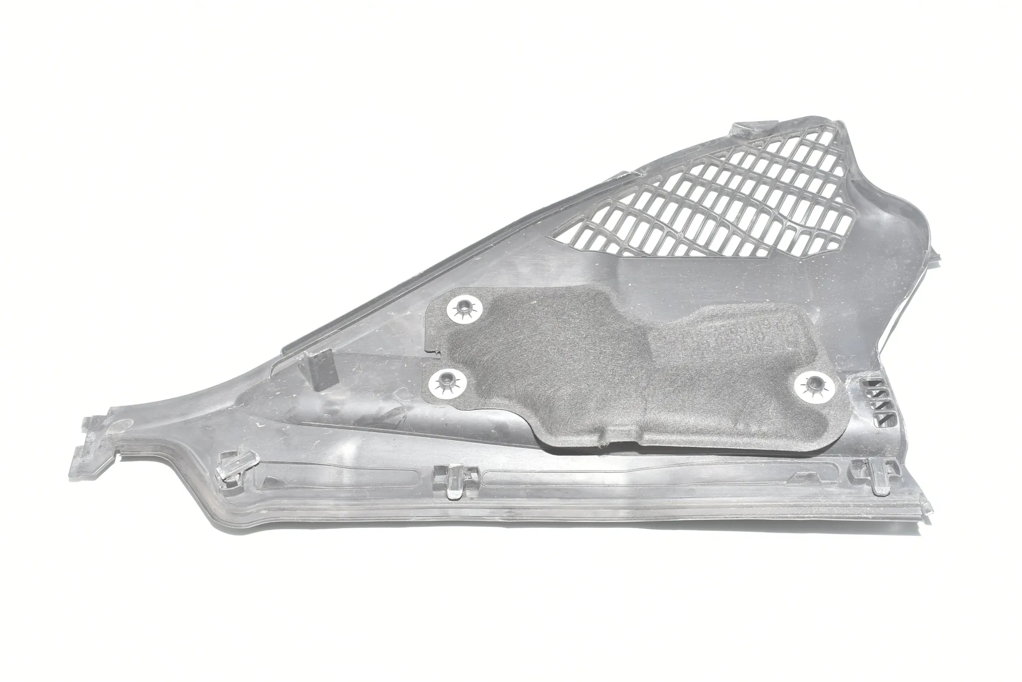 Front Wiper Cowl Trim – OEM 64319206486 · BMW 3 (F30, F80) 320 d Efficient Dynamics 2012 – 3