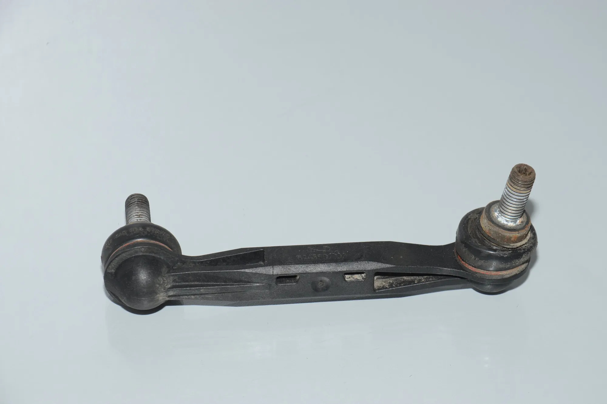 Rear Left Stabilizer Link – OEM 6785607 · BMW 3 Touring (F31) 335 d xDrive 2016 – 2