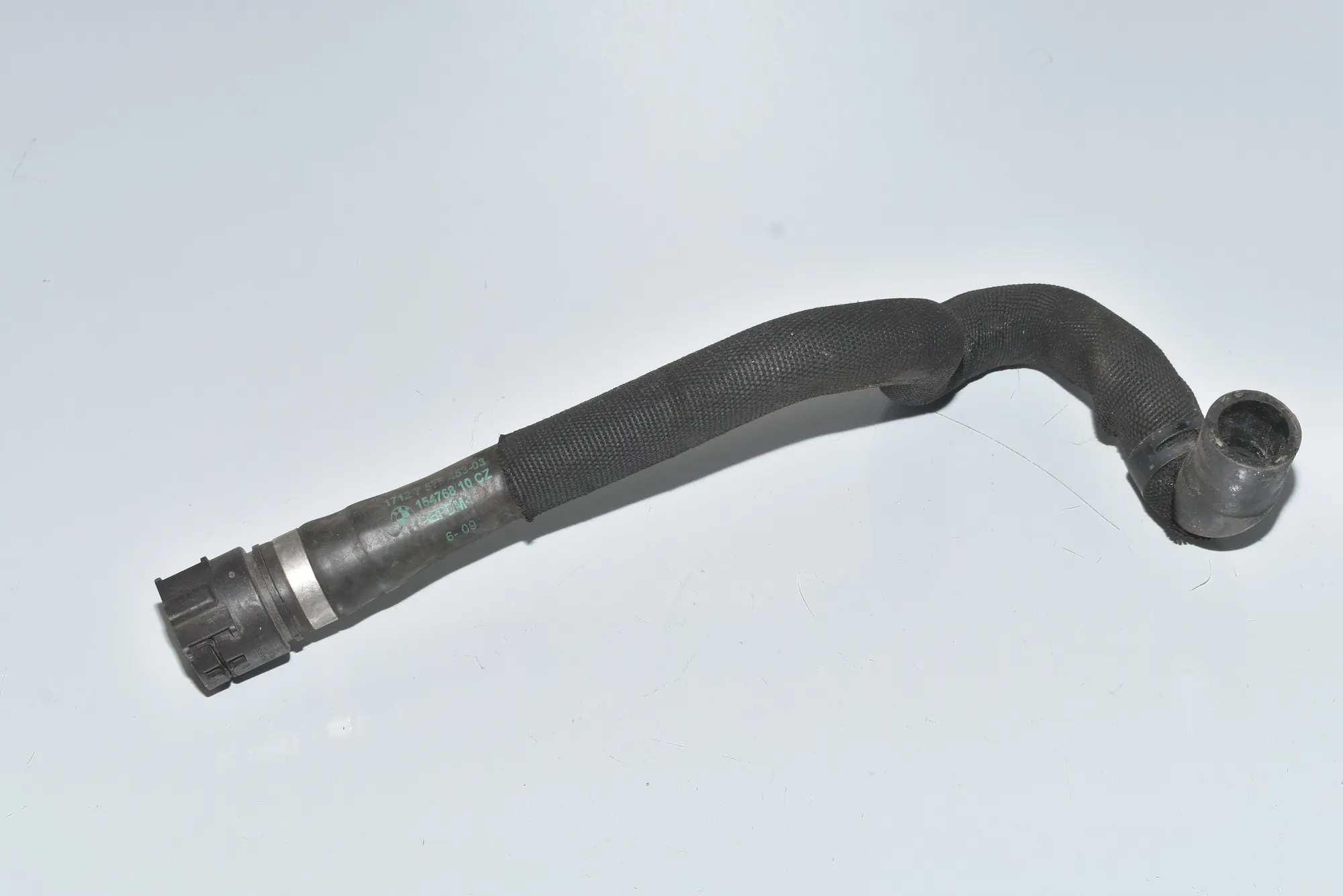 Coolant Hose Pipe – OEM 17127575453 · BMW 5 (F10) BMW 5 (F10) 550 i 2010 – 2