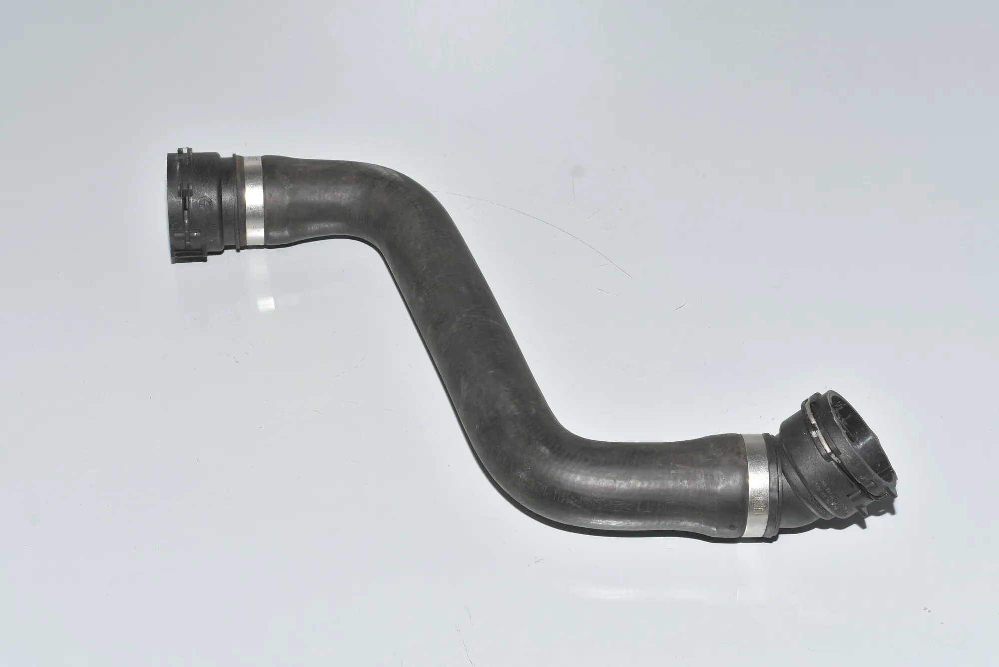 Coolant Hose Pipe – OEM 17127809821 · BMW 5 Touring (F11) BMW 5 Touring (F11) 520 d 2011 – 2