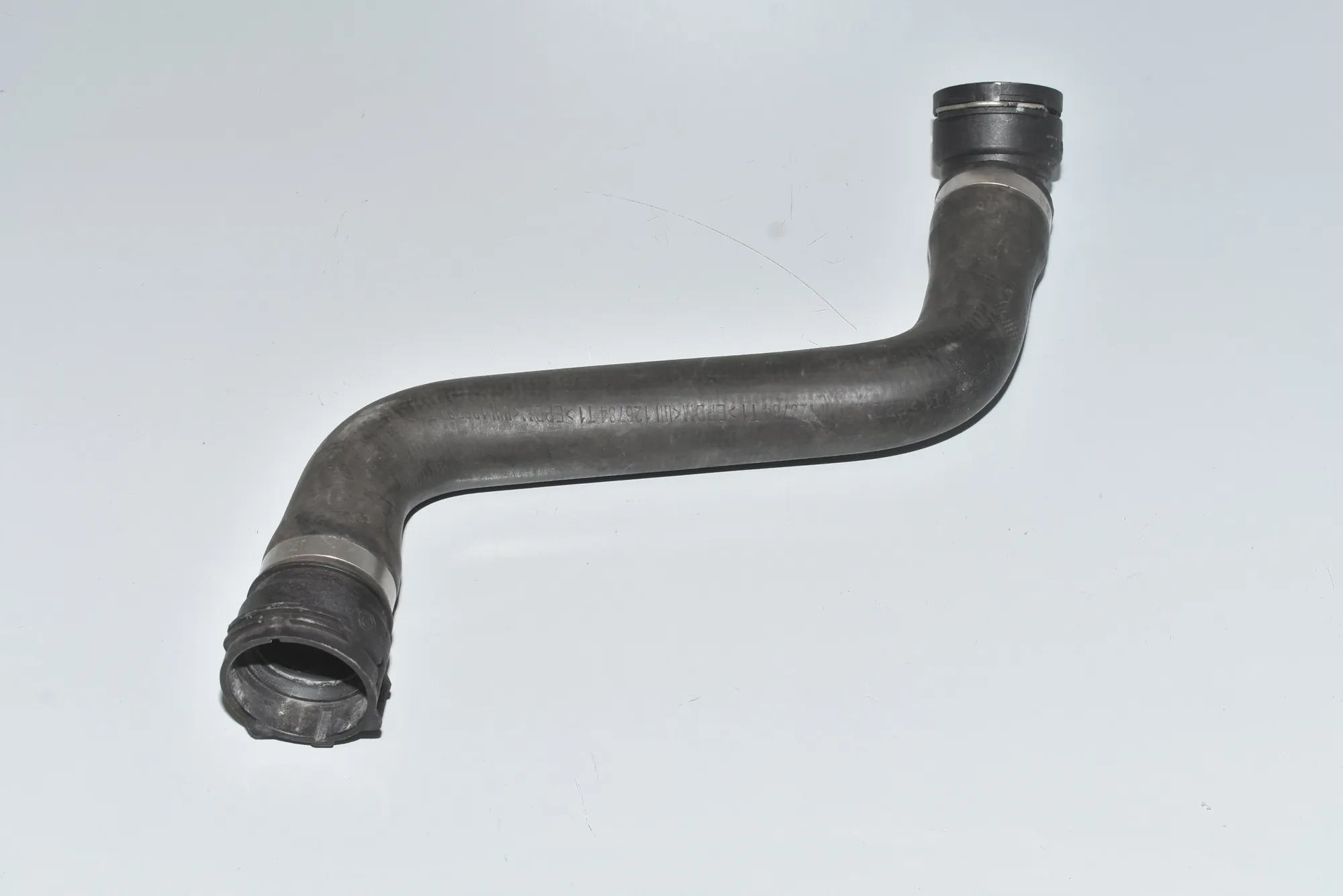 Coolant Hose Pipe – OEM 17127809821 · BMW 5 Touring (F11) BMW 5 Touring (F11) 520 d 2011 – 3